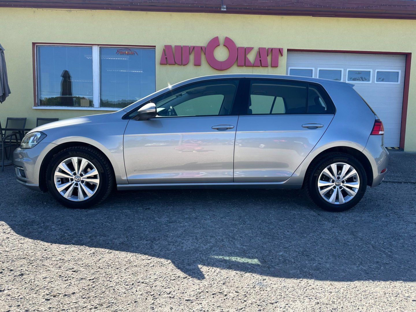 Volkswagen Golf, 1.0TSi 85kW/1MAJ/Serv.knih/TOP - fotka 6