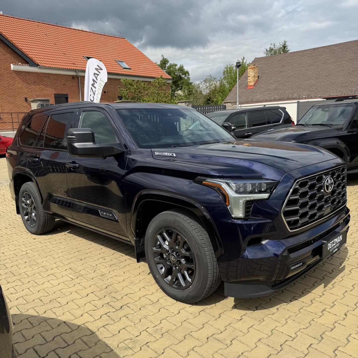 Toyota Sequoia - fotka 2