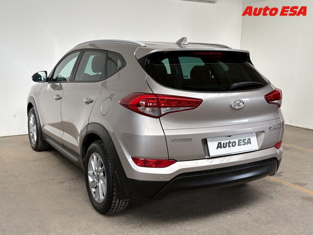 Hyundai Tucson, 1.7 CRDi,1.maj,ČR,Trikolor - fotka 6