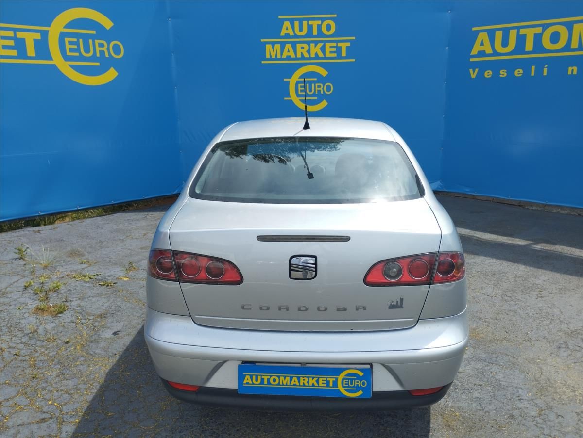 Seat Cordoba, 1,4 63KW - fotka 5