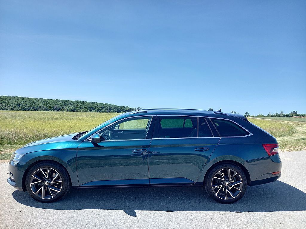Škoda Superb, 2,0Tdi 110kw +Dsg+ČR+ZÁRUKA!!! - fotka 2