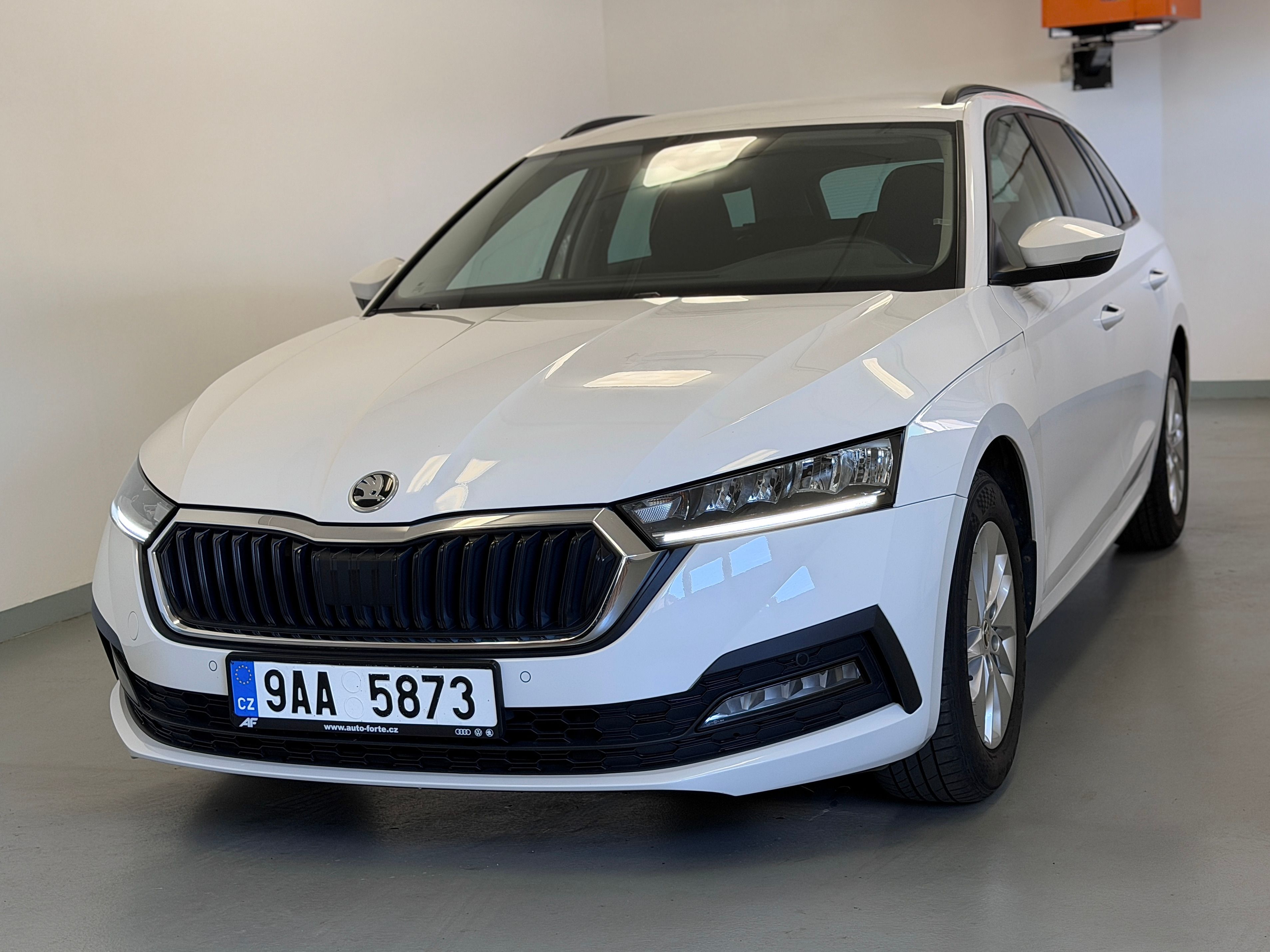 Škoda Octavia, IV combi 2,0 TDI 85kW - fotka 2