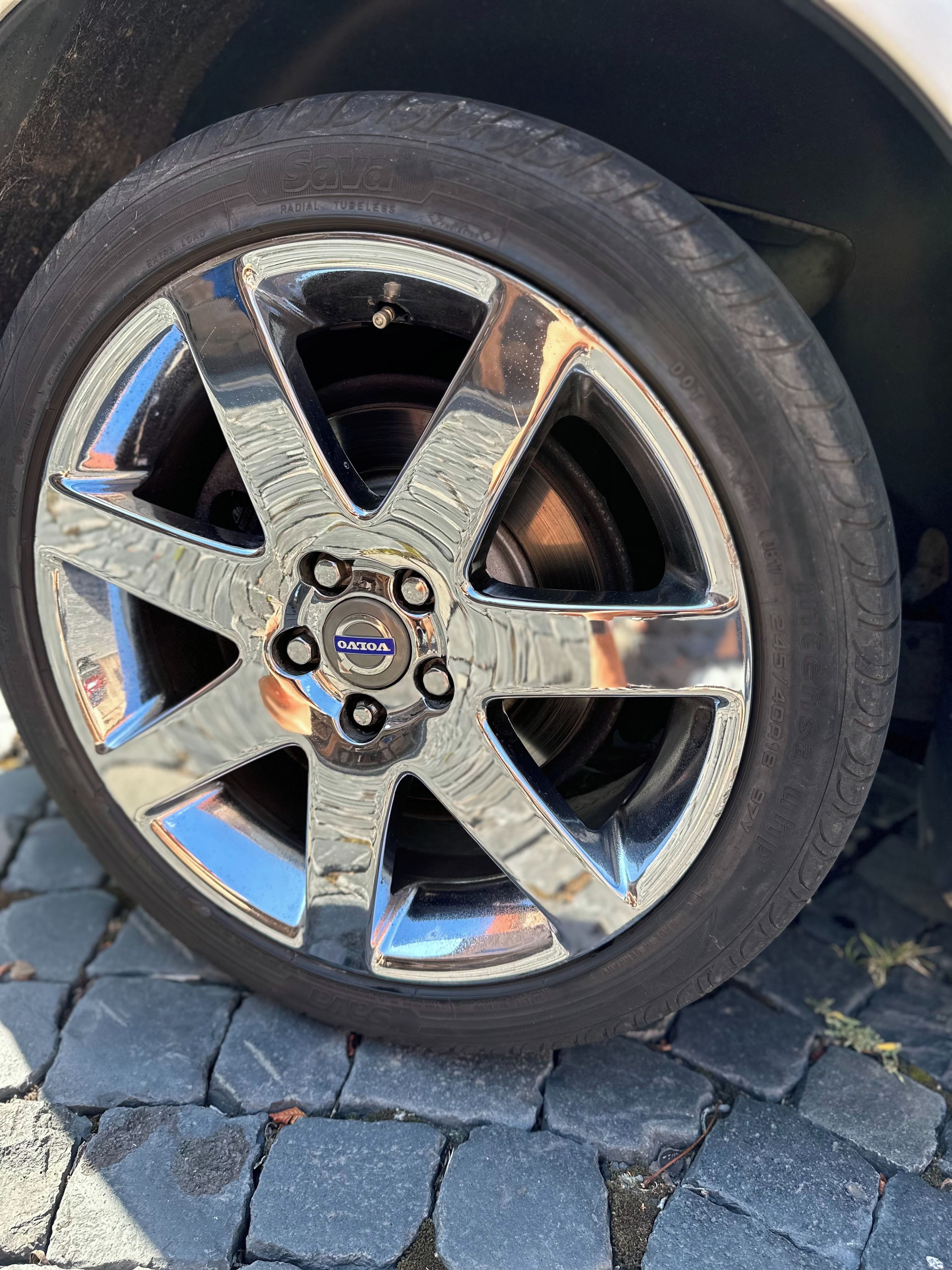 Volvo S80, 2.4 5D - fotka 5