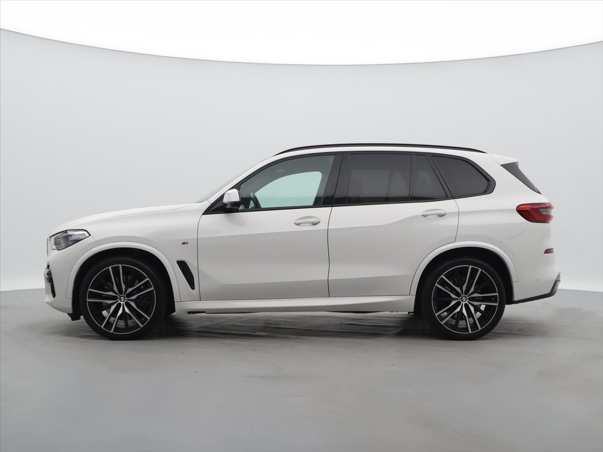 BMW X5, 3,0 40 250kW xDrive Mpaket DPH - fotka 4