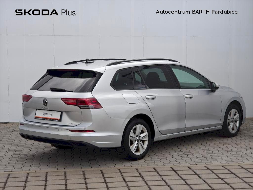 Volkswagen Golf, Variant / 1,5 eTSI / 110 kW / - fotka 2