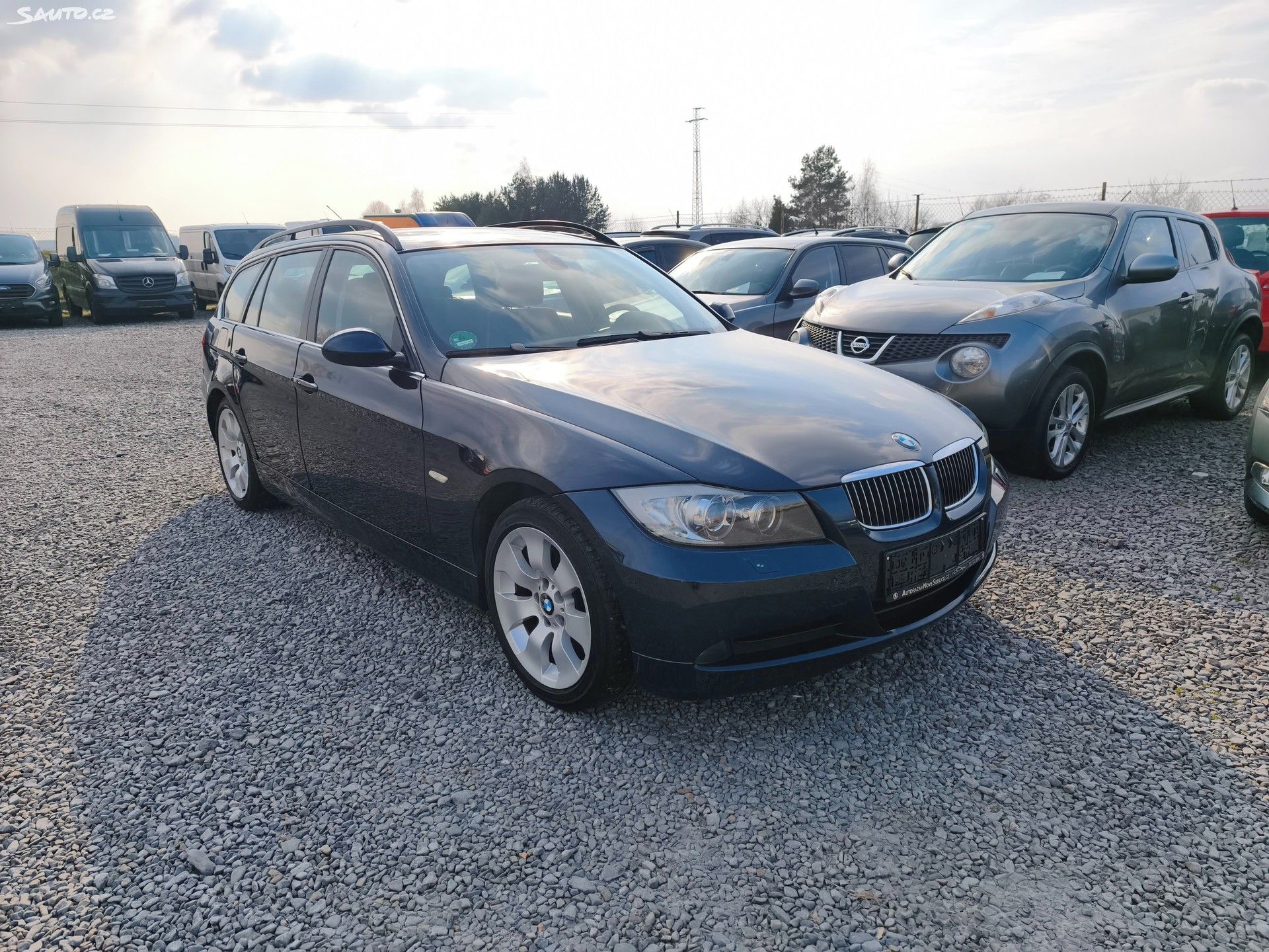BMW Řada 3, 325Xi Mauál, Výhřevy, Panorama