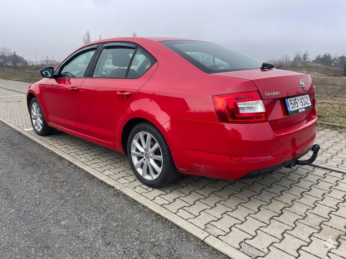 Škoda Octavia, TDI 110kW Liftback STK 4/27 - fotka 2