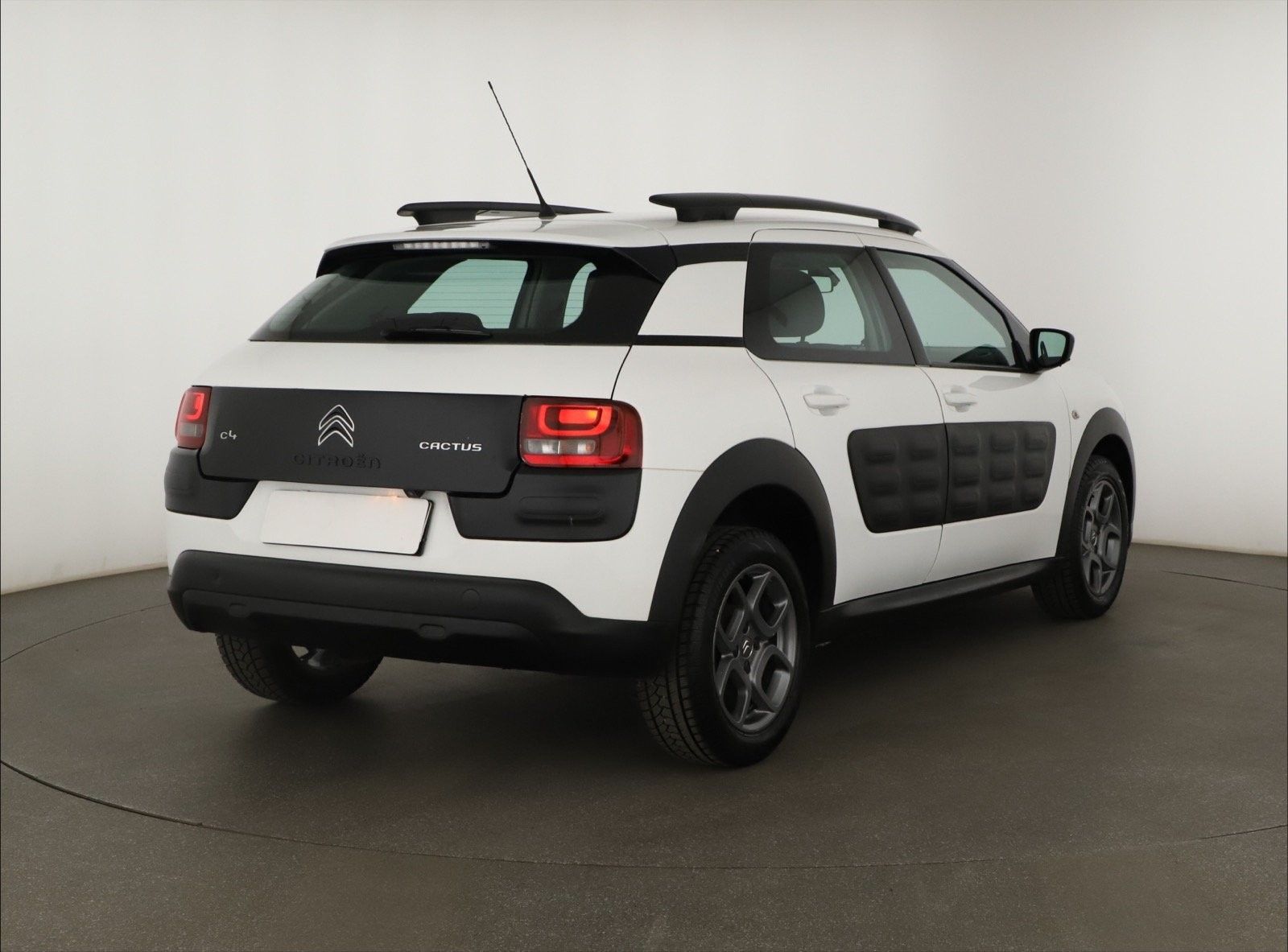 Citroën C4 Cactus, 1.2 PureTech, ČR,1.maj - fotka 5
