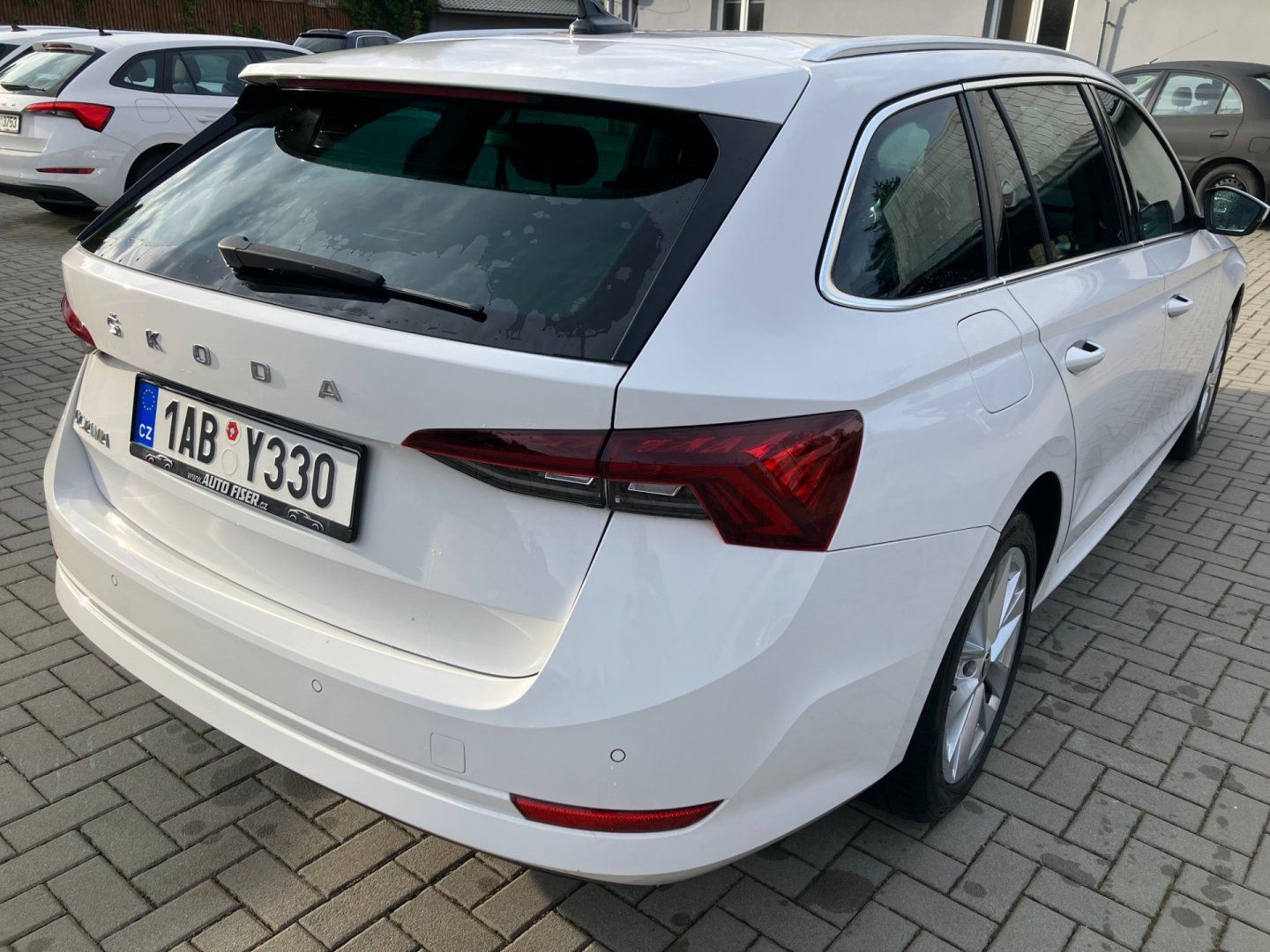 Škoda Octavia, 2.0TDI STYLE NEHAVAROVANÉ - fotka 5