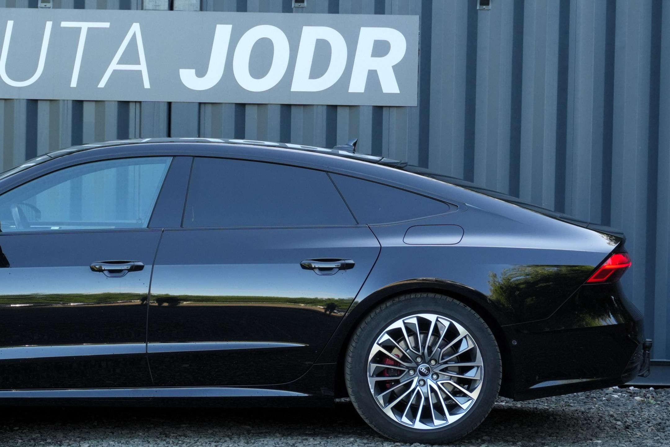 Audi A7, 55 TFSI e, Quattro, Tažné, B&O - fotka 3