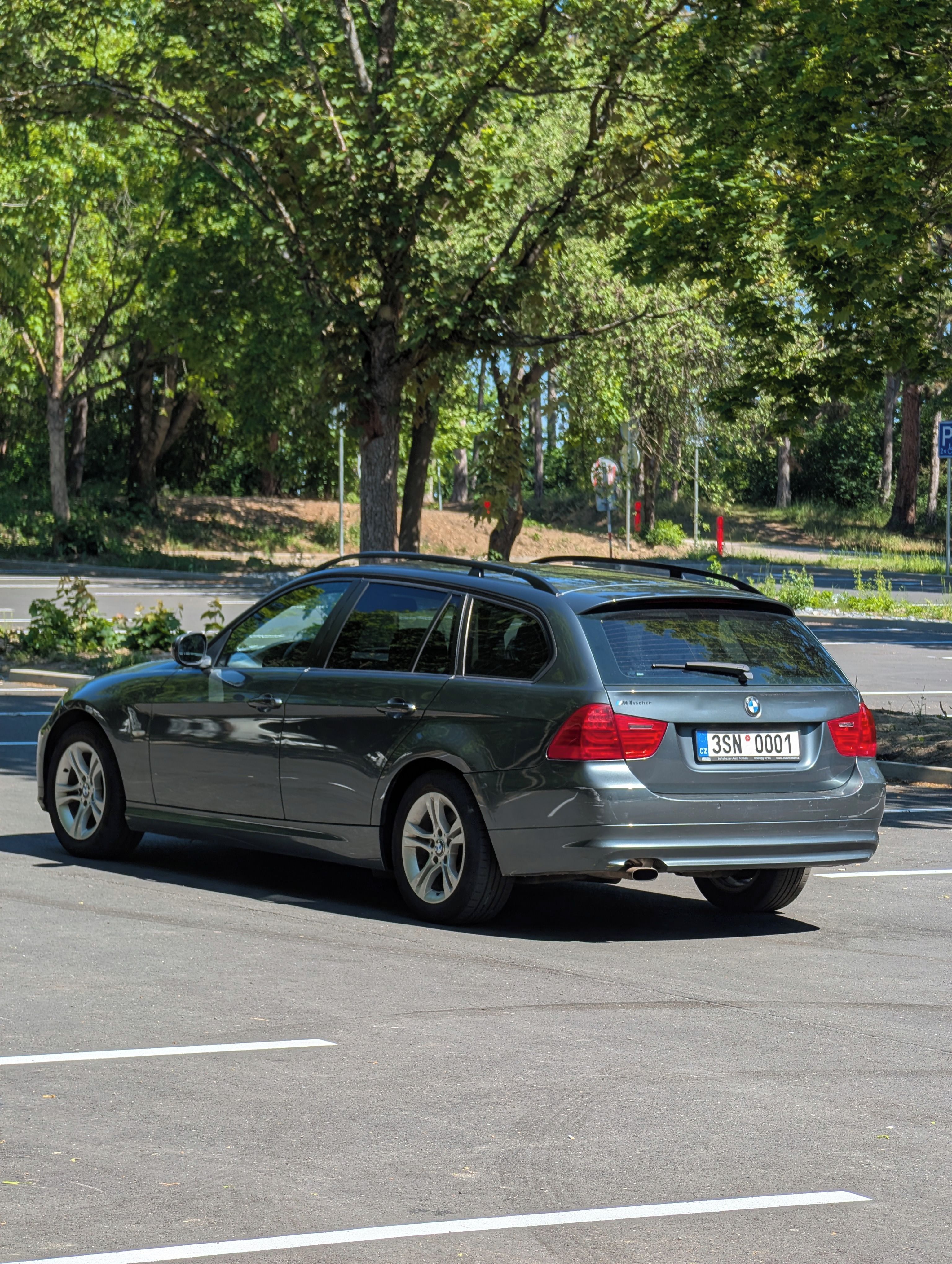 BMW Řada 3, BMW e91 118d 105kw - fotka 2