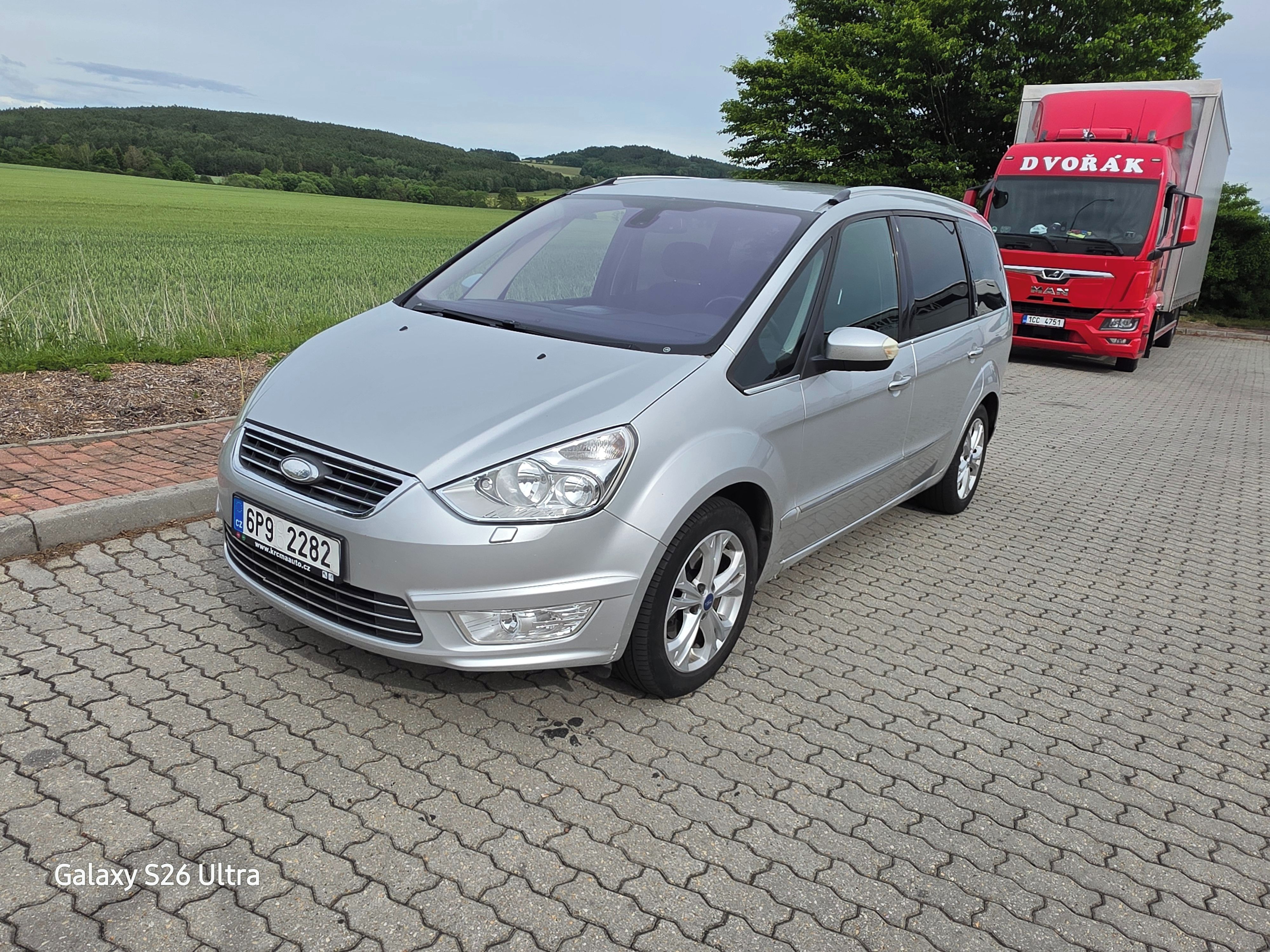 Ford Galaxy, 7-míst, tažné, zimní kola - fotka 2