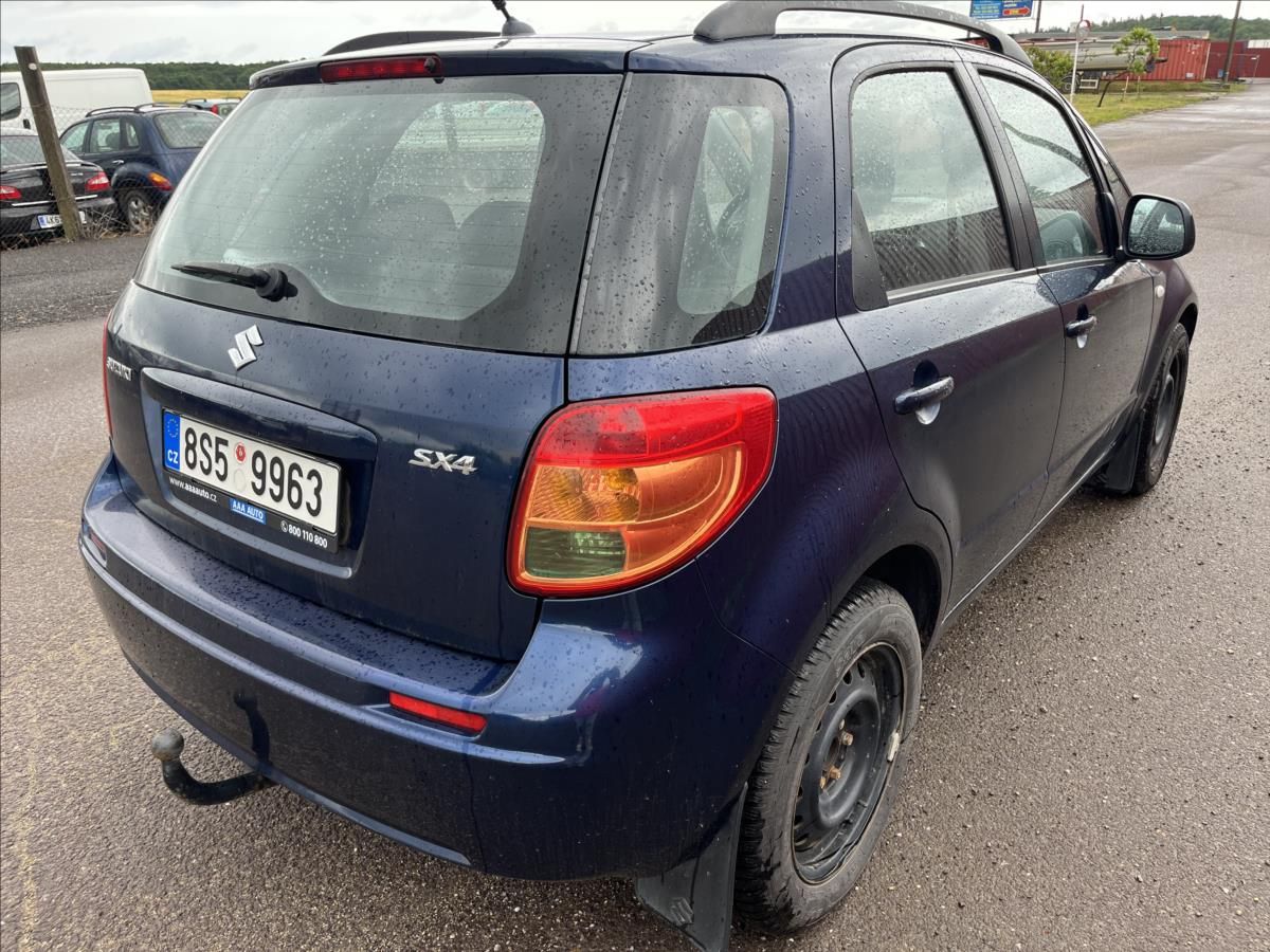 Suzuki SX4, 1,6 i KLIMA SERVIS 2x KOLA - fotka 6