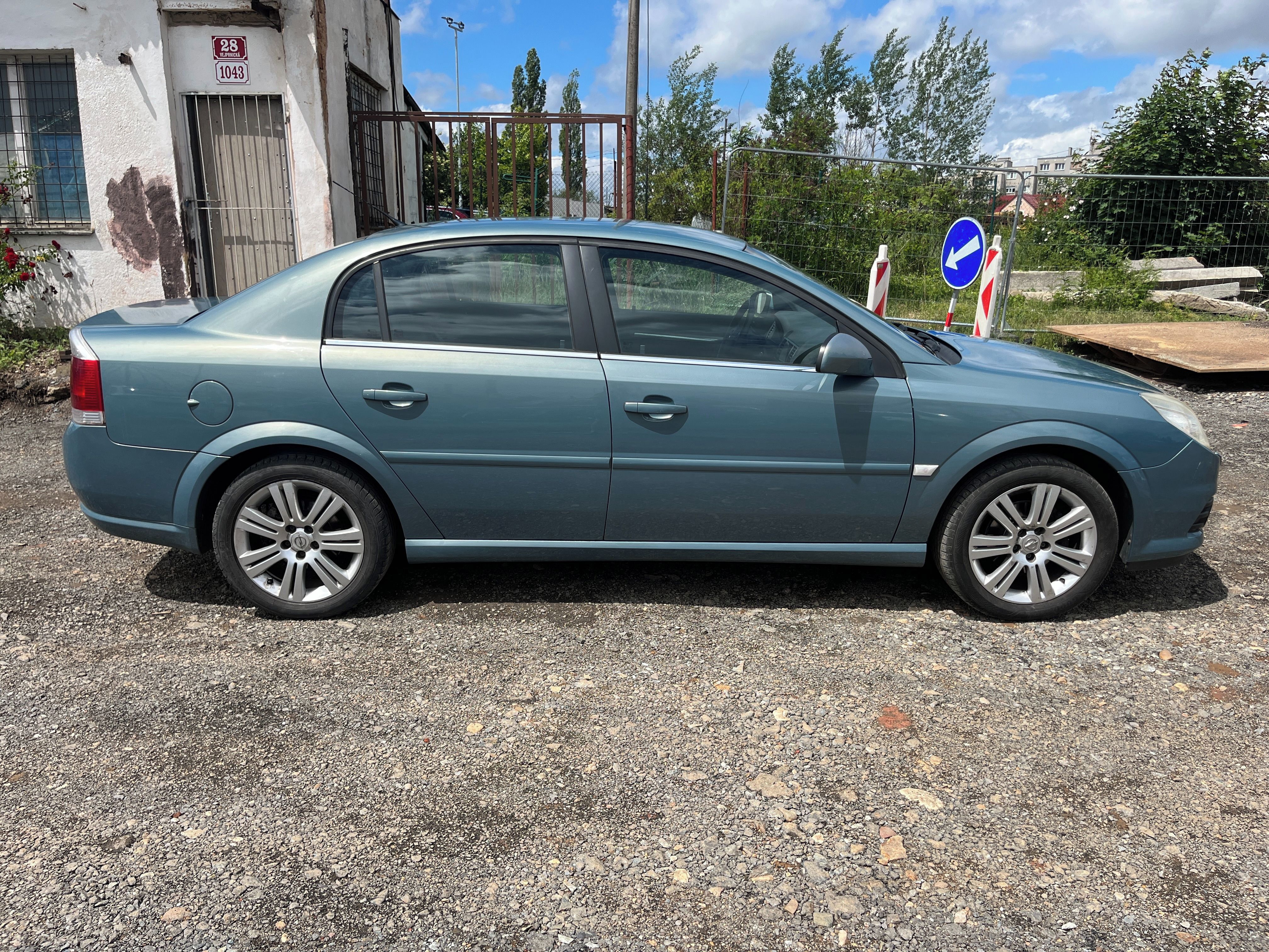 Opel Vectra, 1.8i 90kw alu + zimní závěs - fotka 6