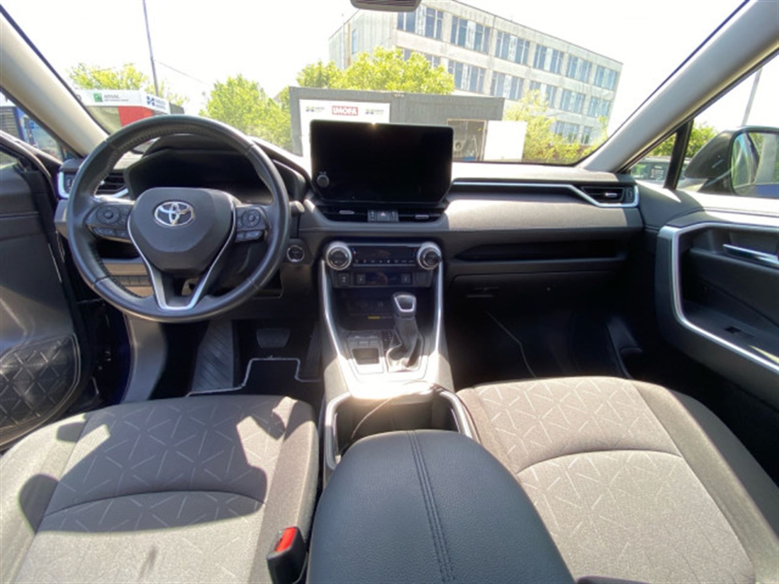 Toyota Rav4, 2.5 Hybrid e-CVT AT Comfort - fotka 3