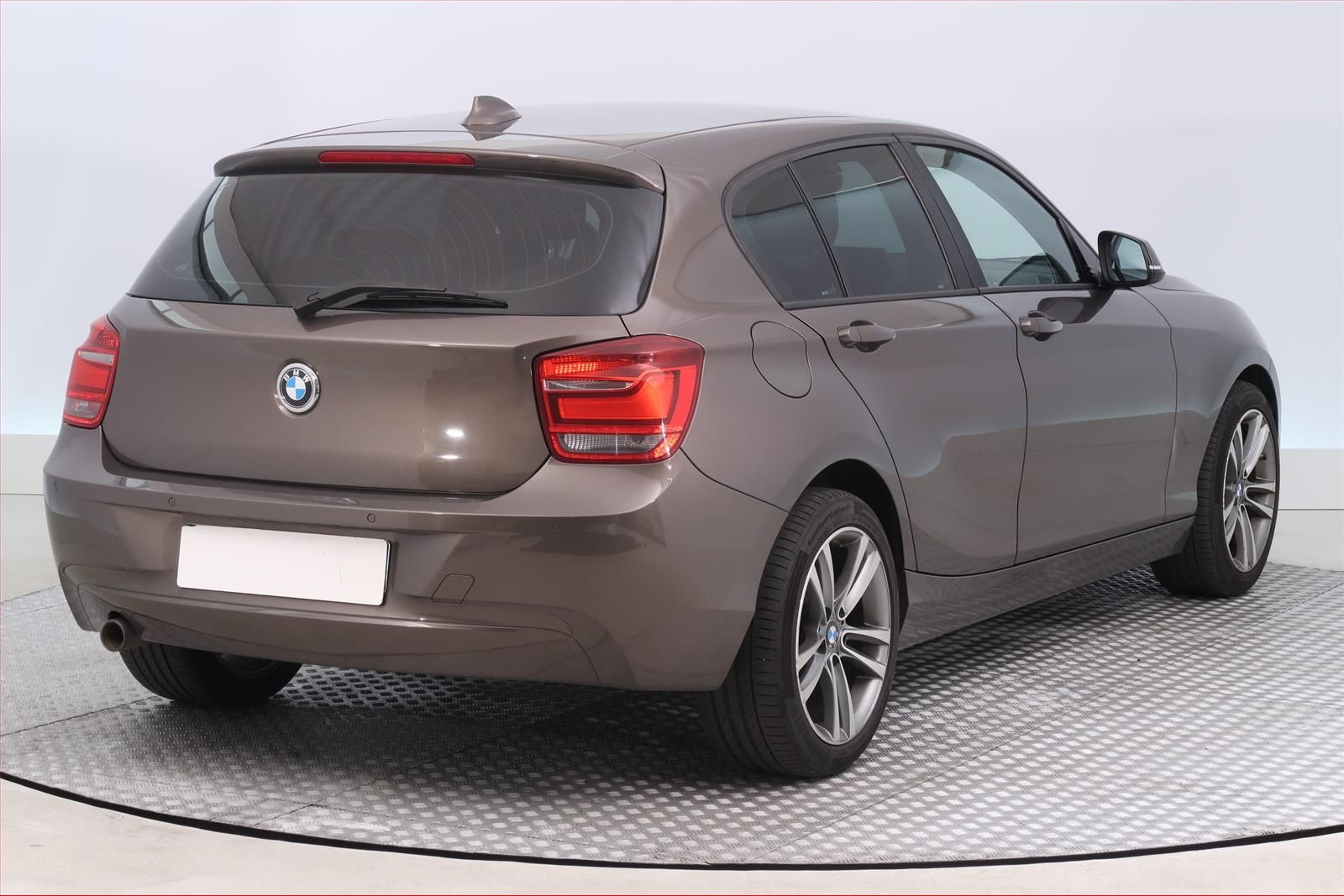 BMW Řada 1, 116d, Automat - fotka 5