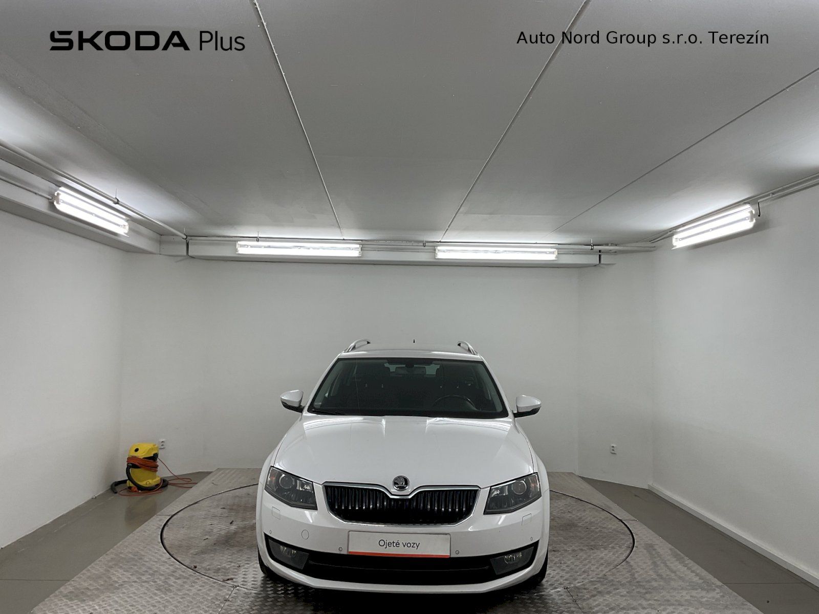Škoda Octavia, 1.6 TDI 81kW Style Combi 4x4 - fotka 4