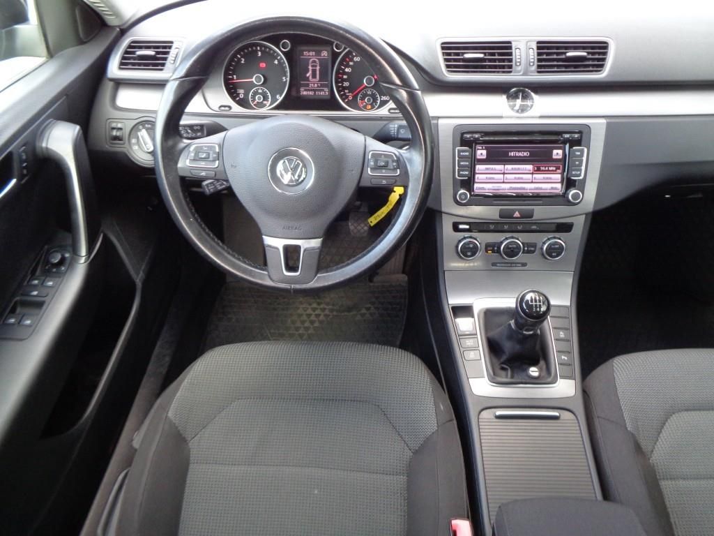 Volkswagen Passat Variant, 2,0 TDI Comfortline  103 kW - fotka 5