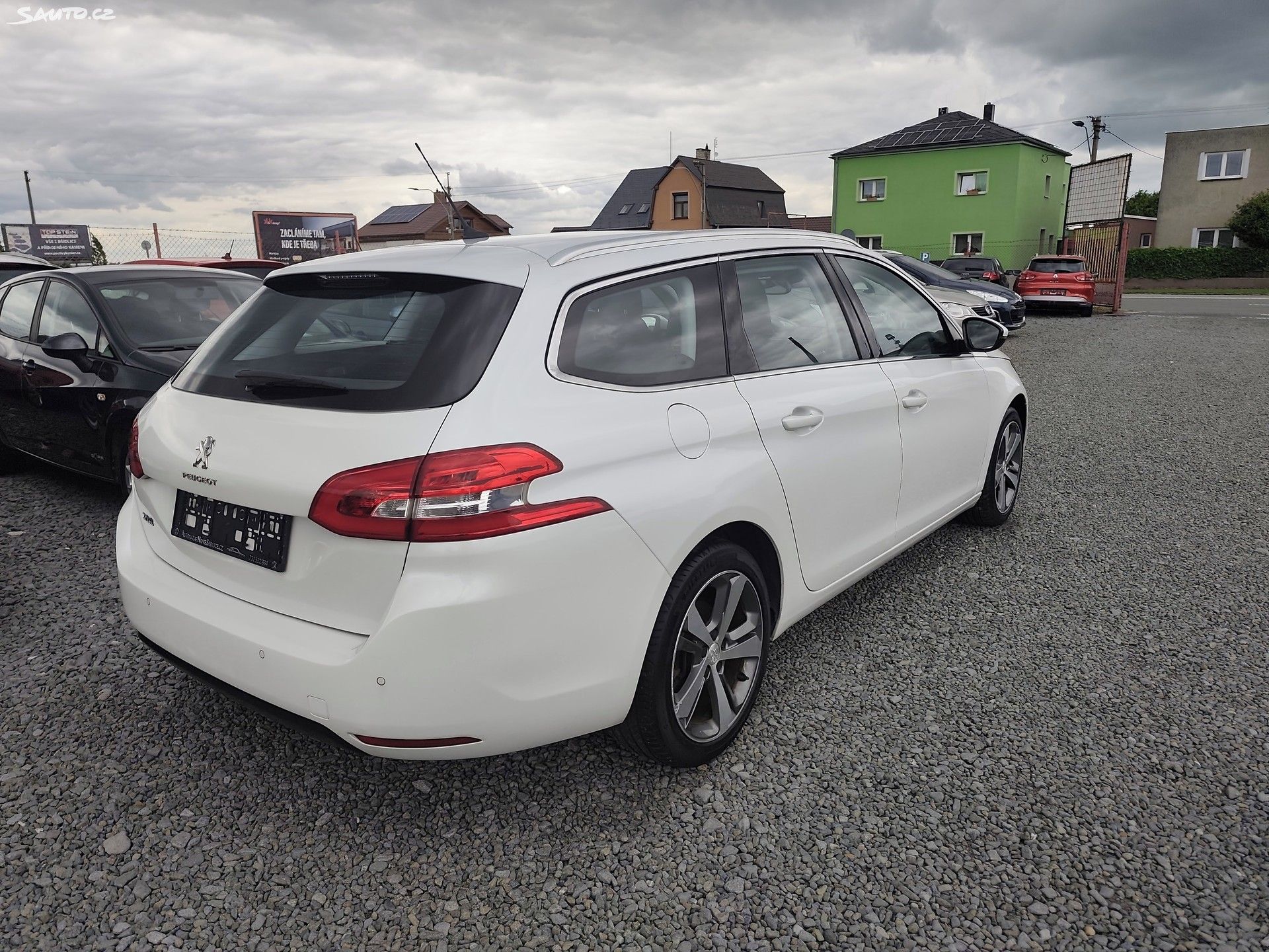 Peugeot 308, 1.2 PT 96Kw Klima, Navi - fotka 6