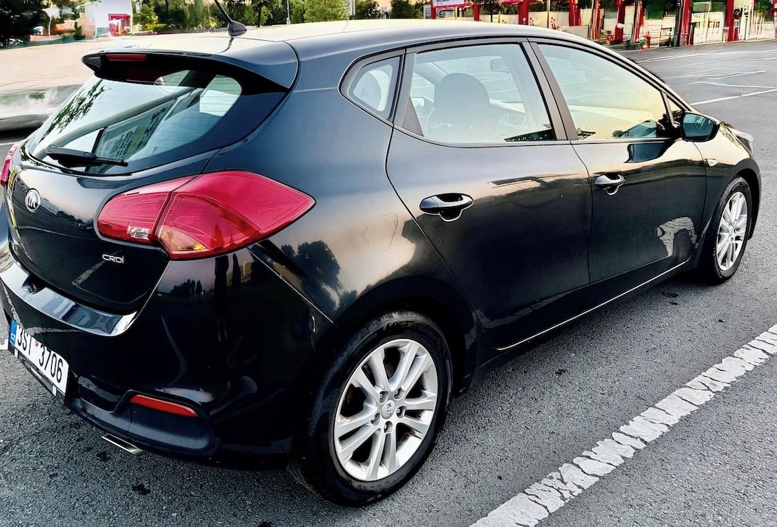 Kia Cee´d, Kia Cee´d 1.6 CRDI Comfort - fotka 5