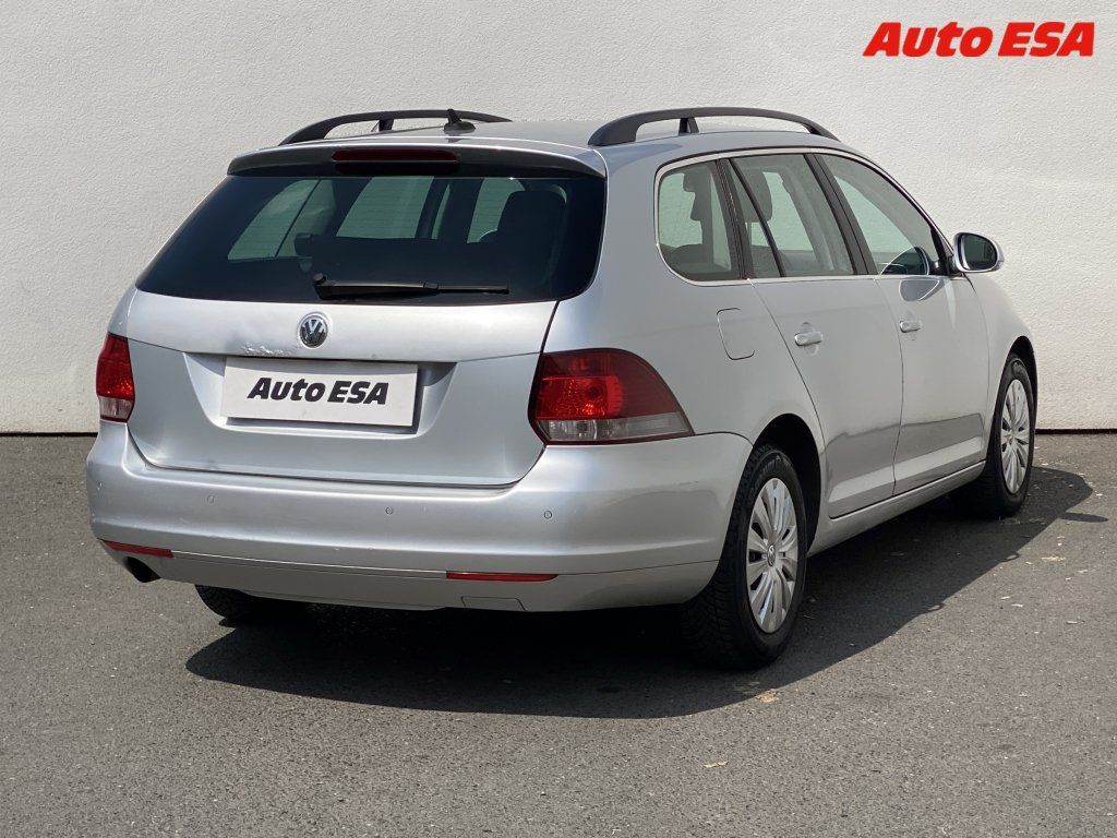 Volkswagen Golf, 1.6TDi,servis.kniha - fotka 4