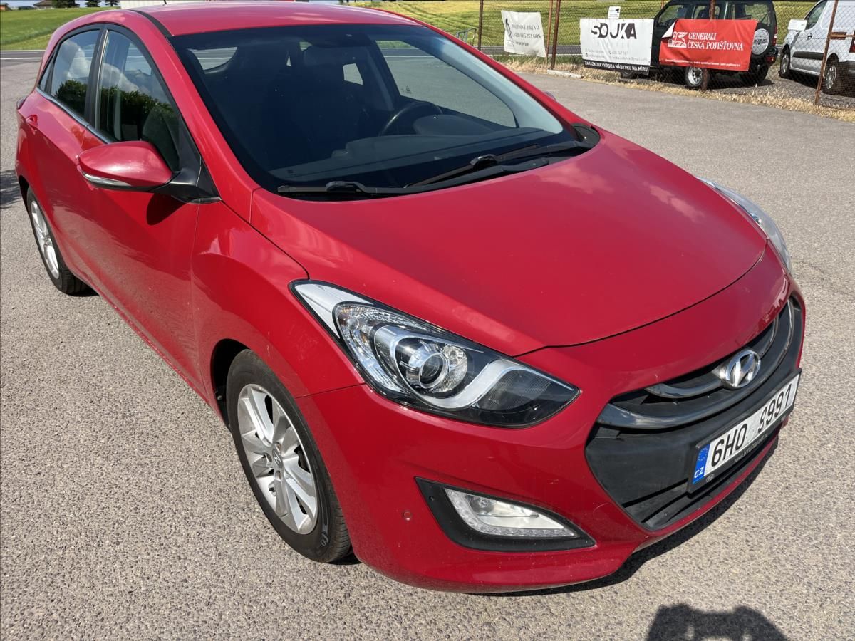 Hyundai i30, 1,6 CRDi ČR ALU KAMERA 2x KOLA - fotka 3