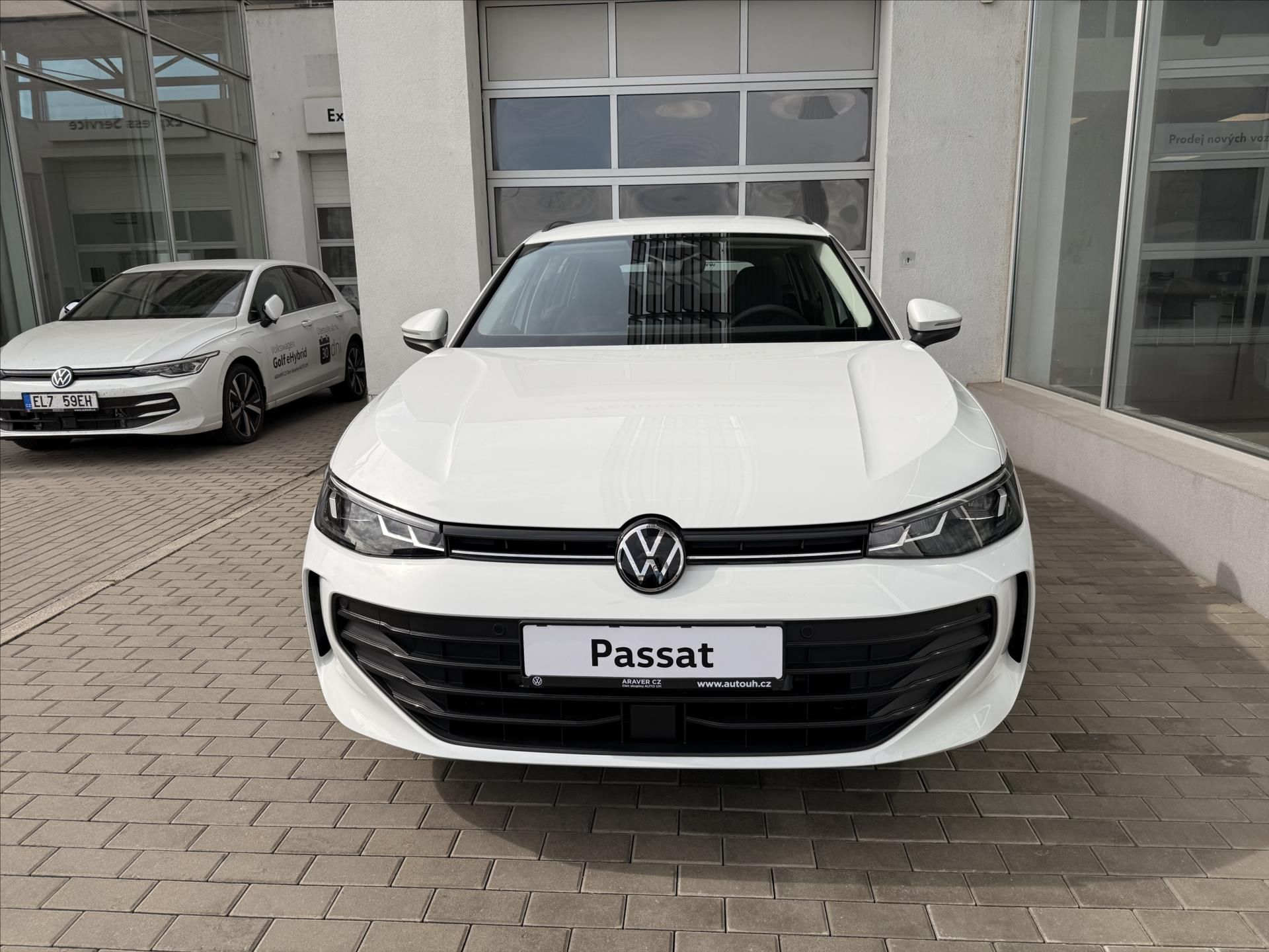 Volkswagen Passat, 1,5 eTSI 110 kW mHEV - fotka 2