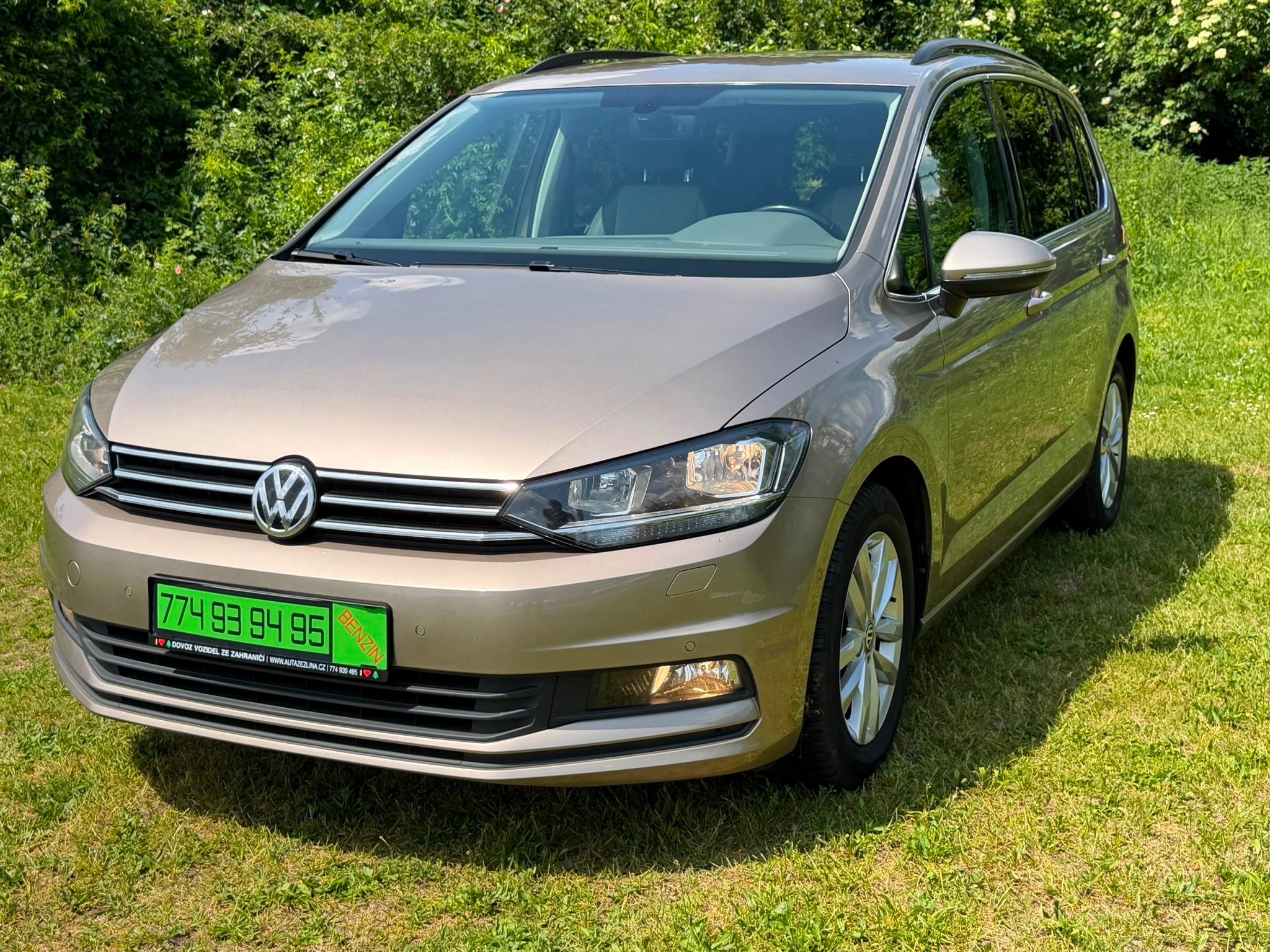 Volkswagen Touran, 1,4 TSI - PARKPILOT, 7 MÍST