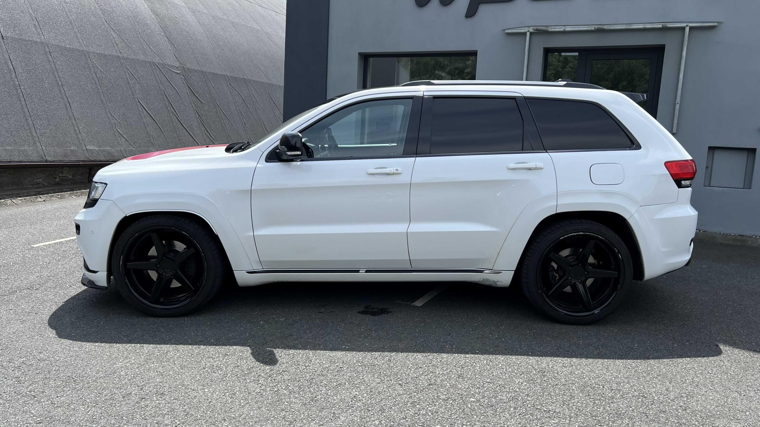 Jeep Grand Cherokee, 3.0 CRD V6 SRT paket 184 kW - fotka 2