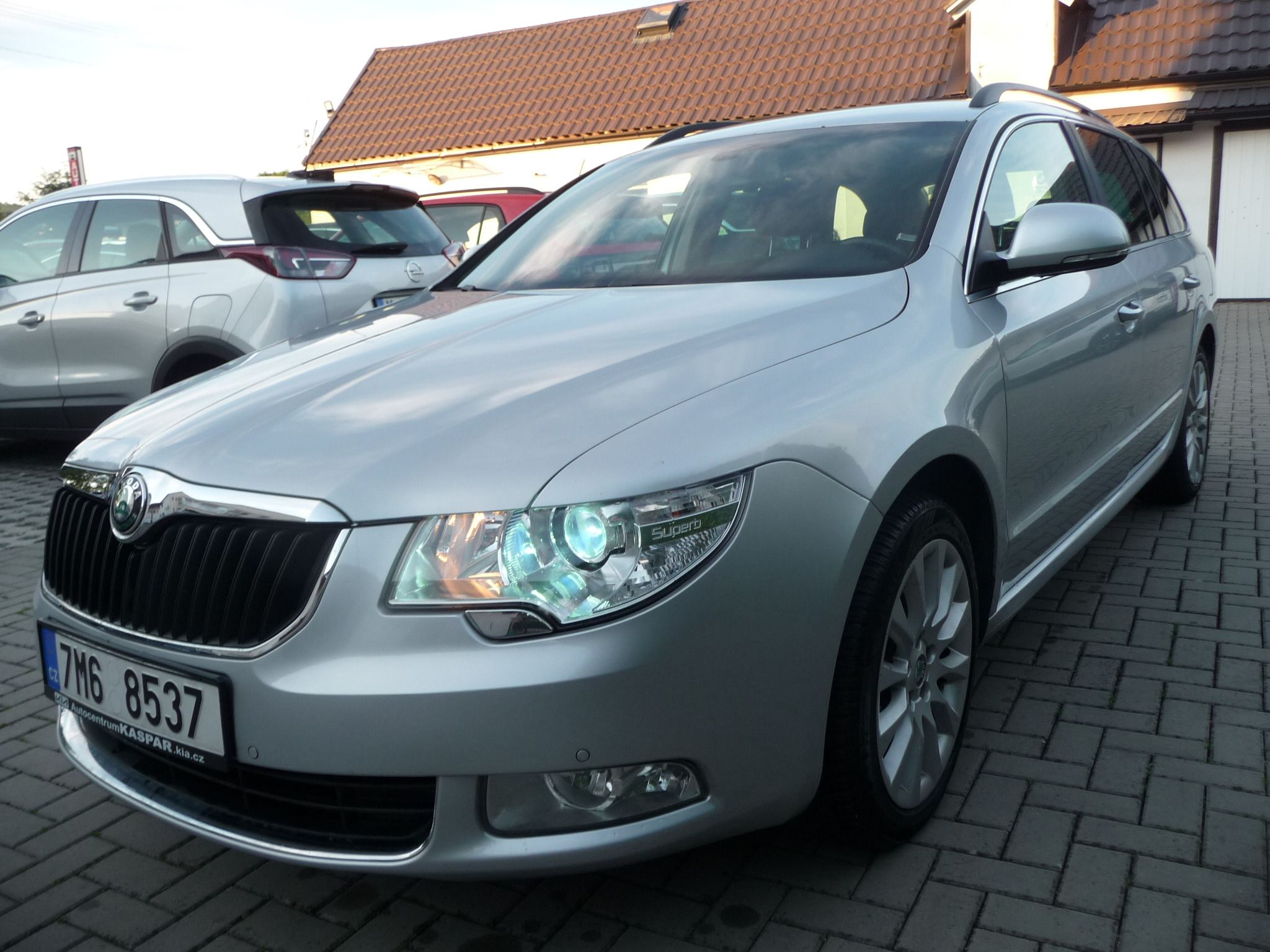 Škoda Superb, 2.0TDi 125kw 4x4 elegance