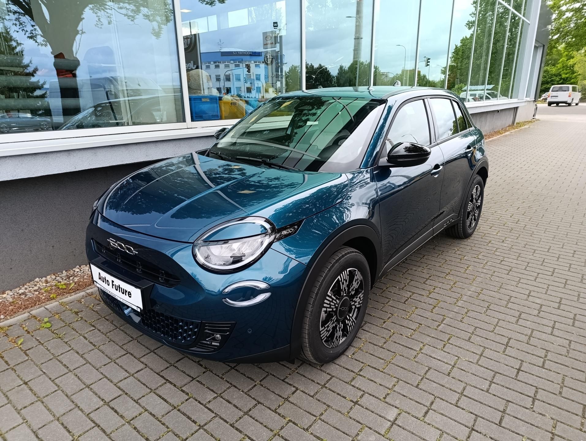 Fiat 600, Icon BEV 54kWh 115kW/156k