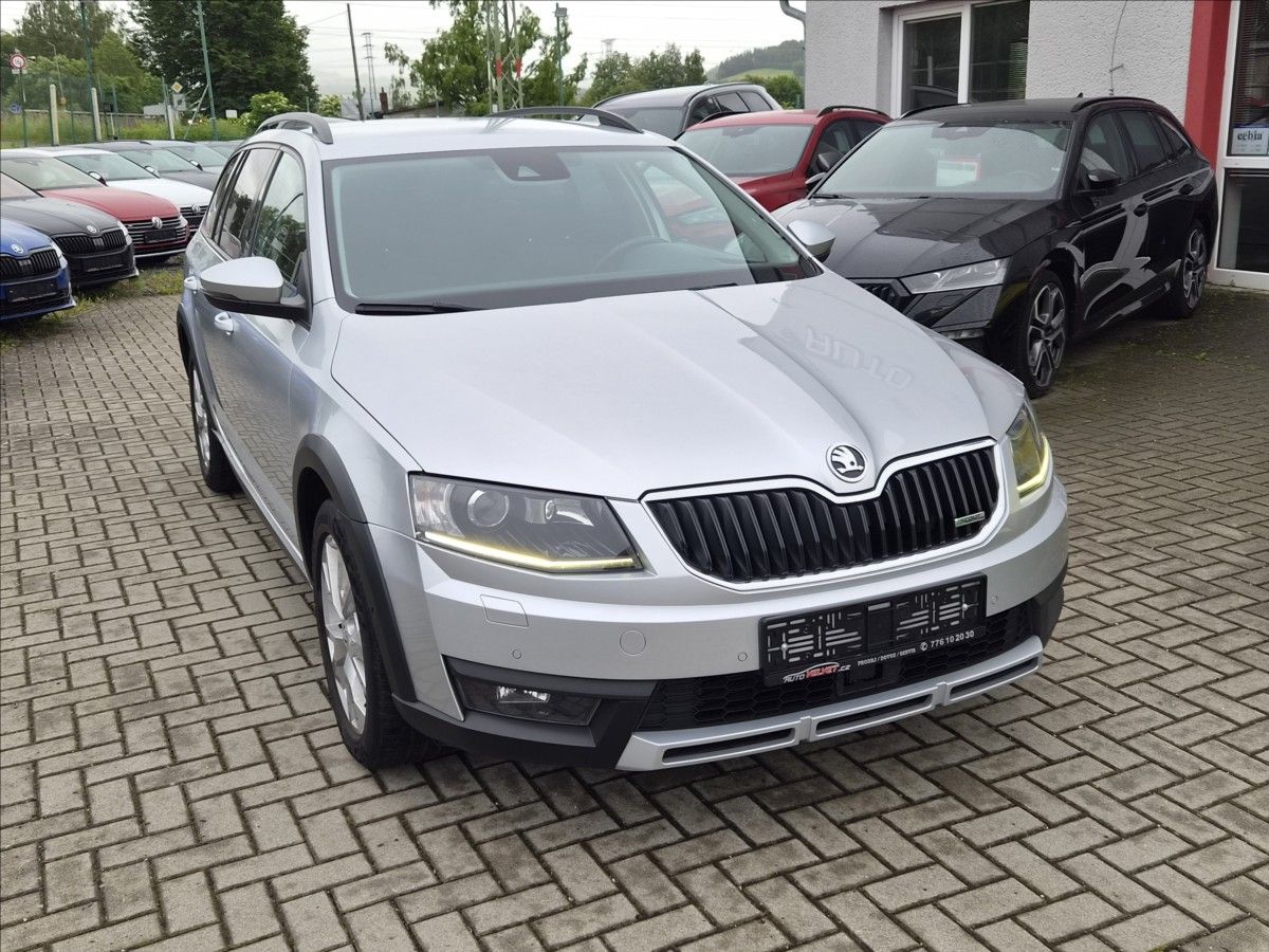 Škoda Octavia, 2,0 TDi SCOUT *XENON*NAVI* - fotka 4