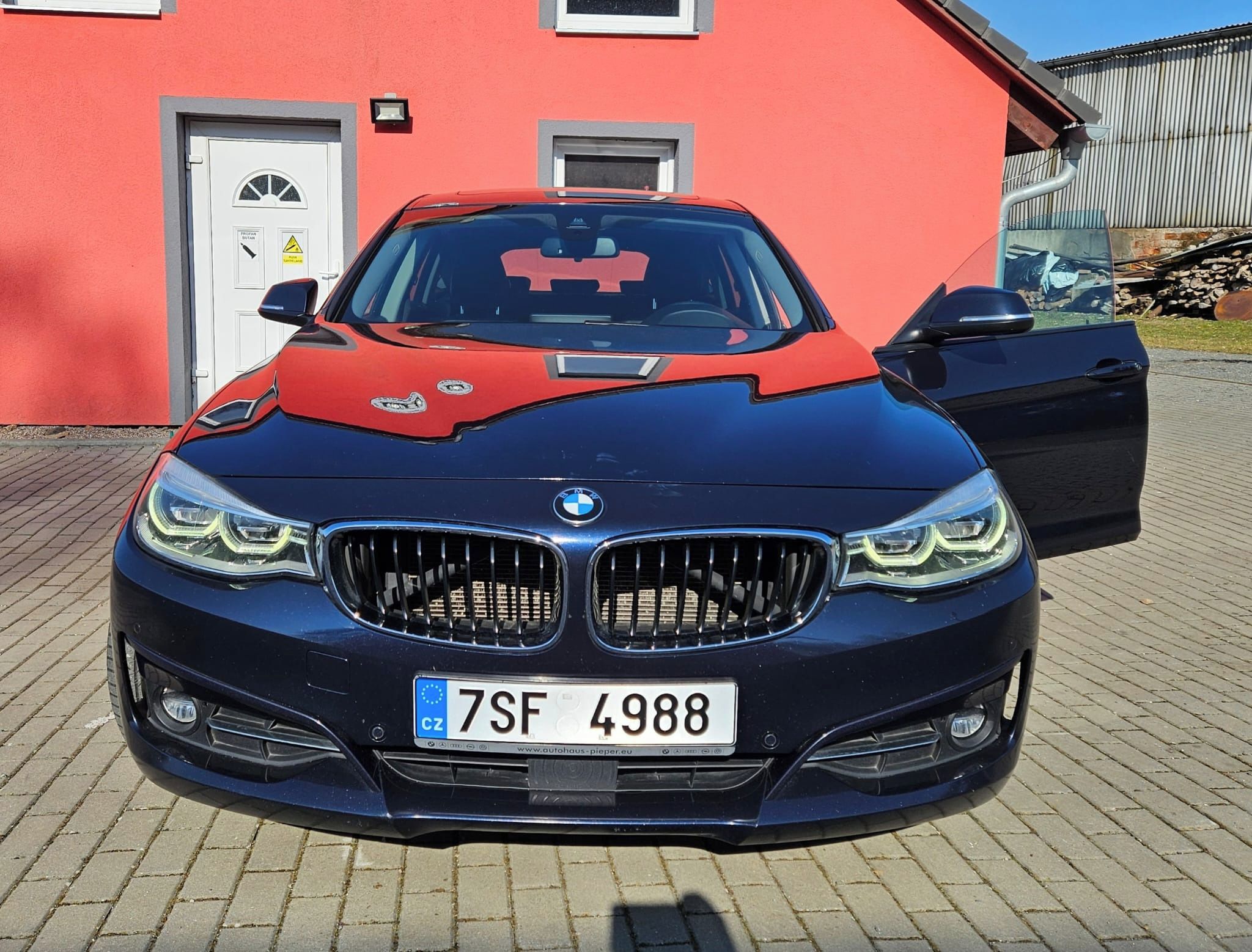 BMW Řada 3, BMW 320d - GT - fotka 3