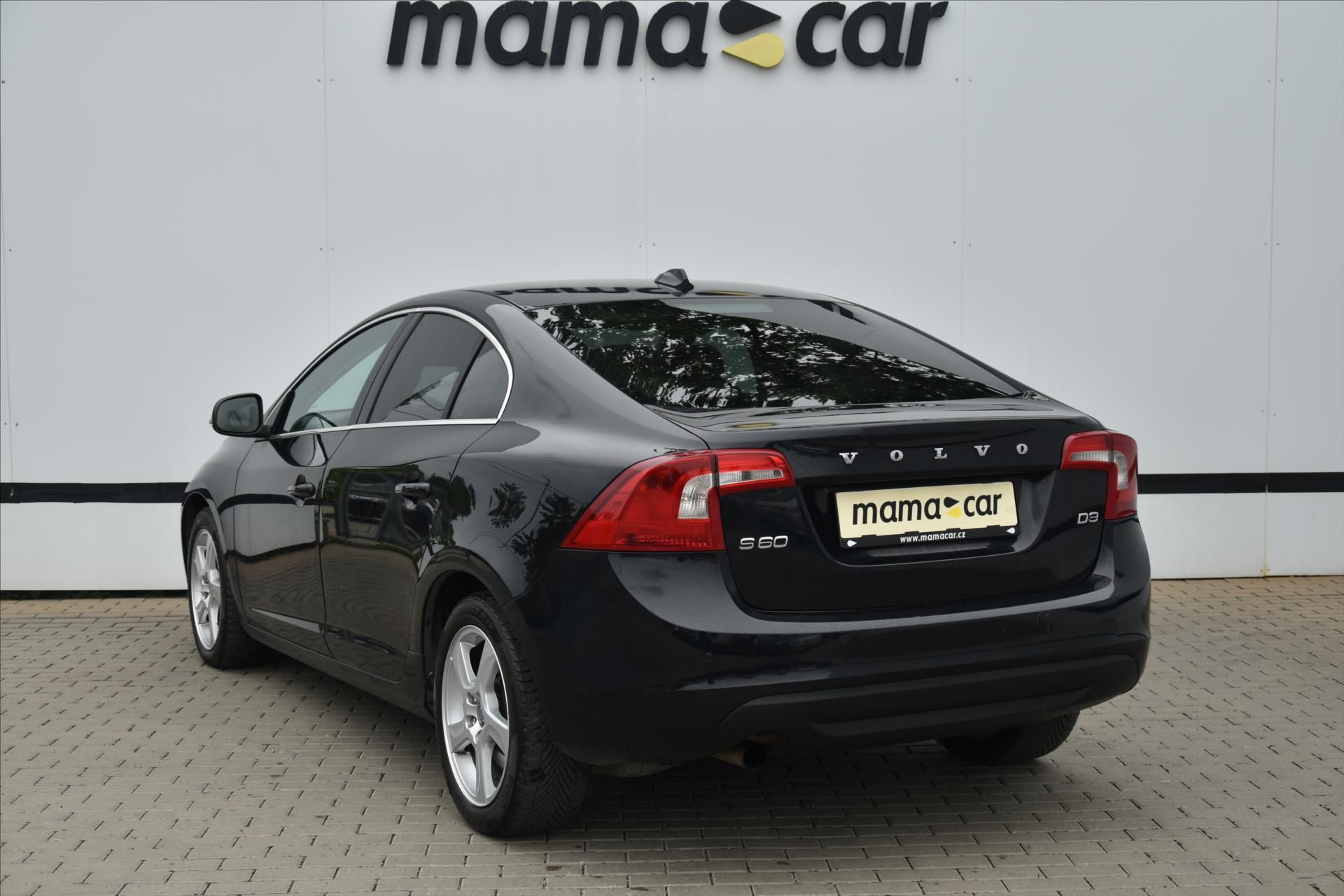 Volvo S60, 2.0D 120kW MOMENTUM ČR - fotka 5