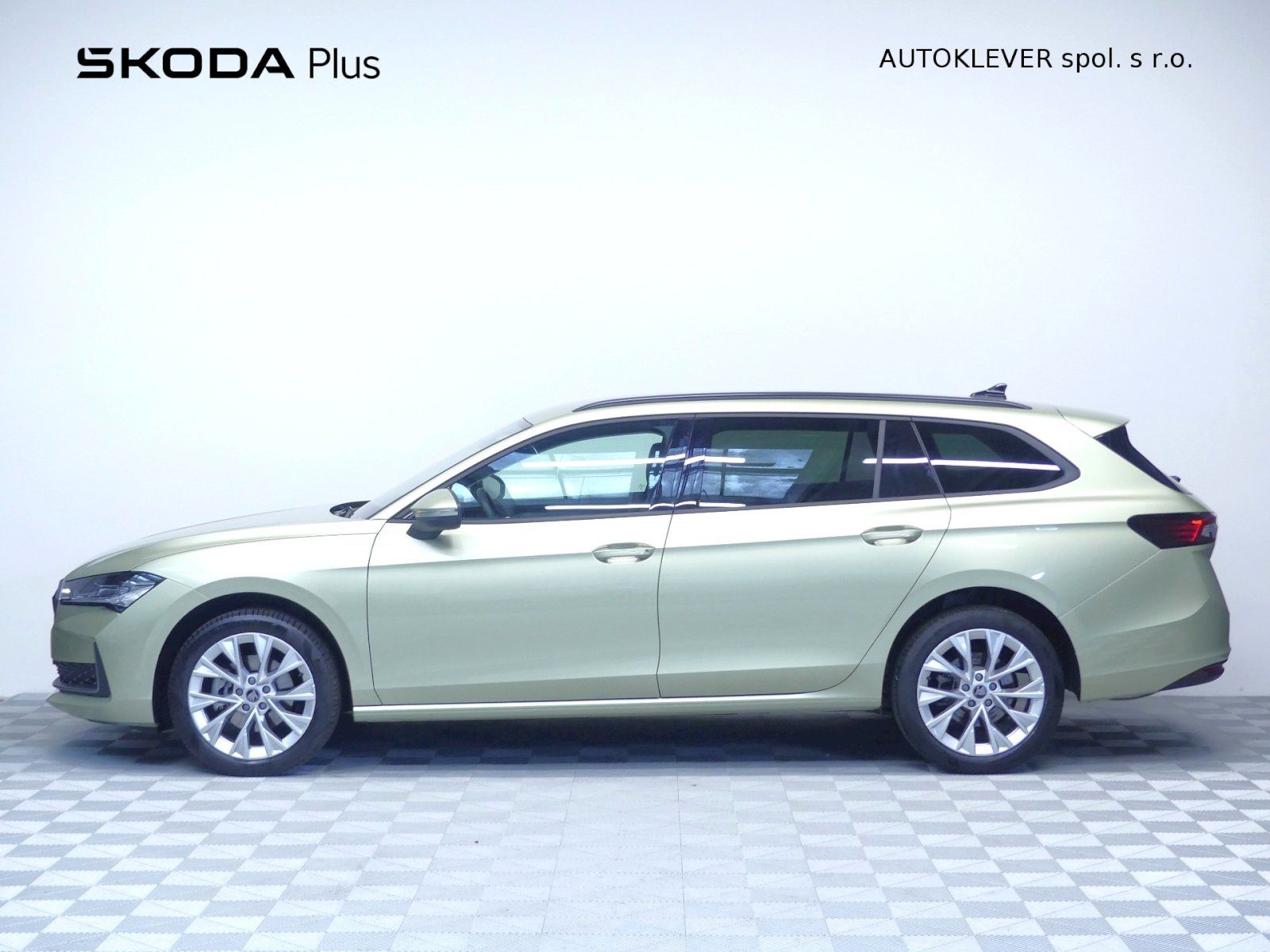 Škoda Superb, Selection DSG 1.5TSI 110kW - fotka 3