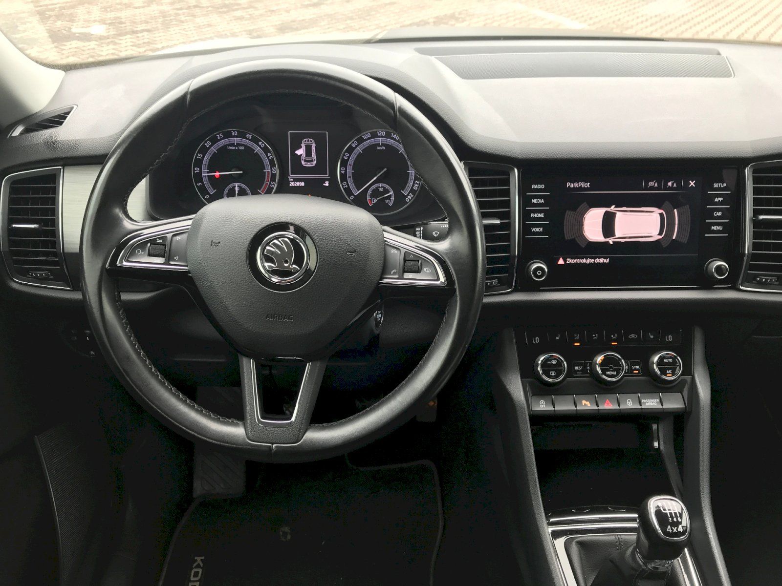 Škoda Kodiaq, Ambition 2,0 TDI 4x4 - fotka 5