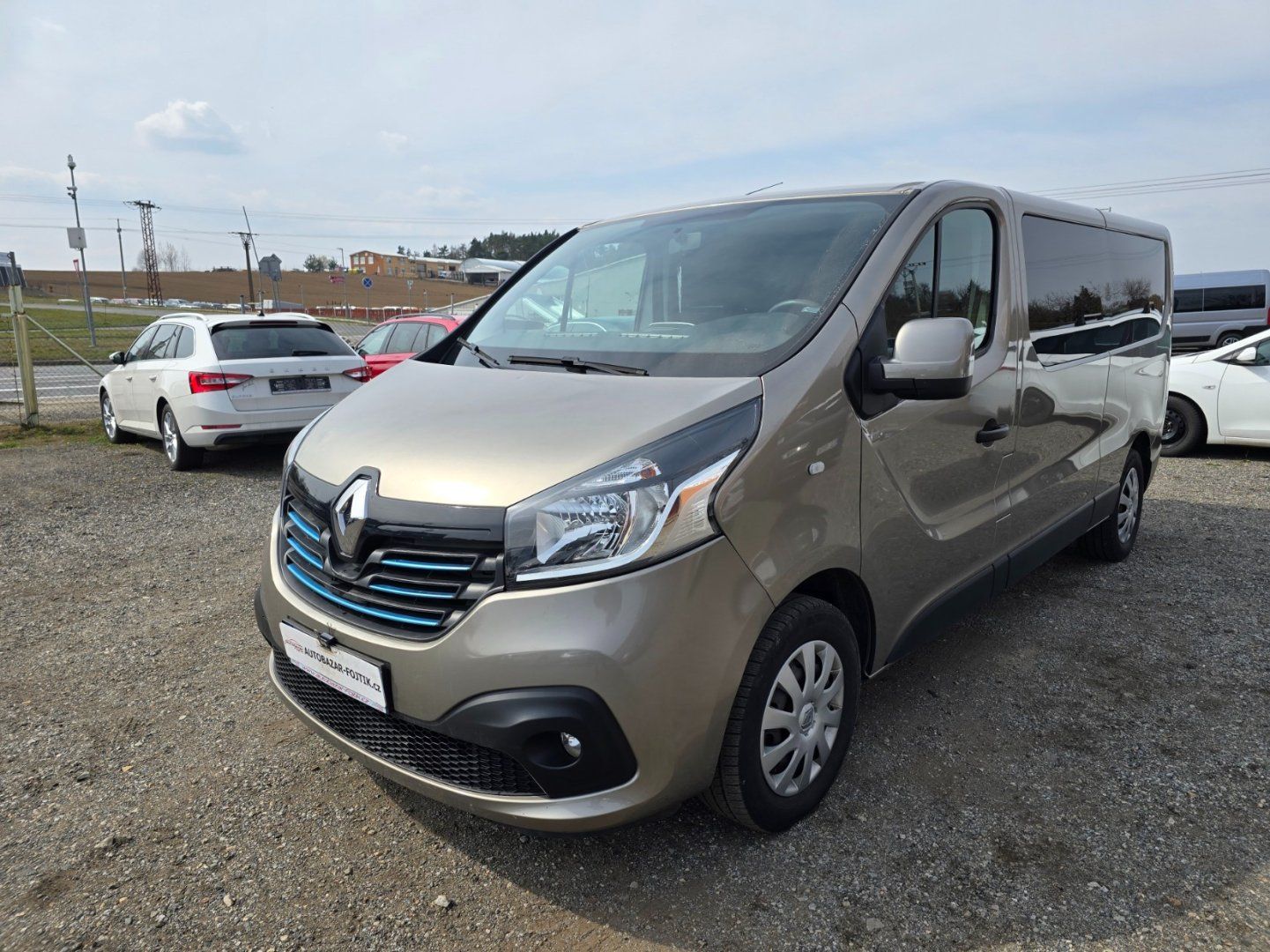 Renault Trafic, 1.6 DCi 8.místné,nové CZ - fotka 3