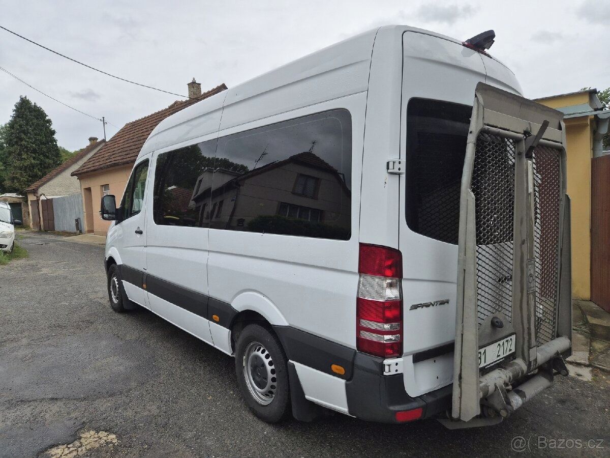 Mercedes-Benz Sprinter, 9 mist +plošina pro vozík - fotka 4