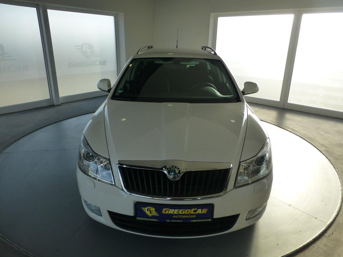 Škoda Octavia, 2,0TDI*VYHŘ.S**ALU**XENON**4X4 - fotka 2