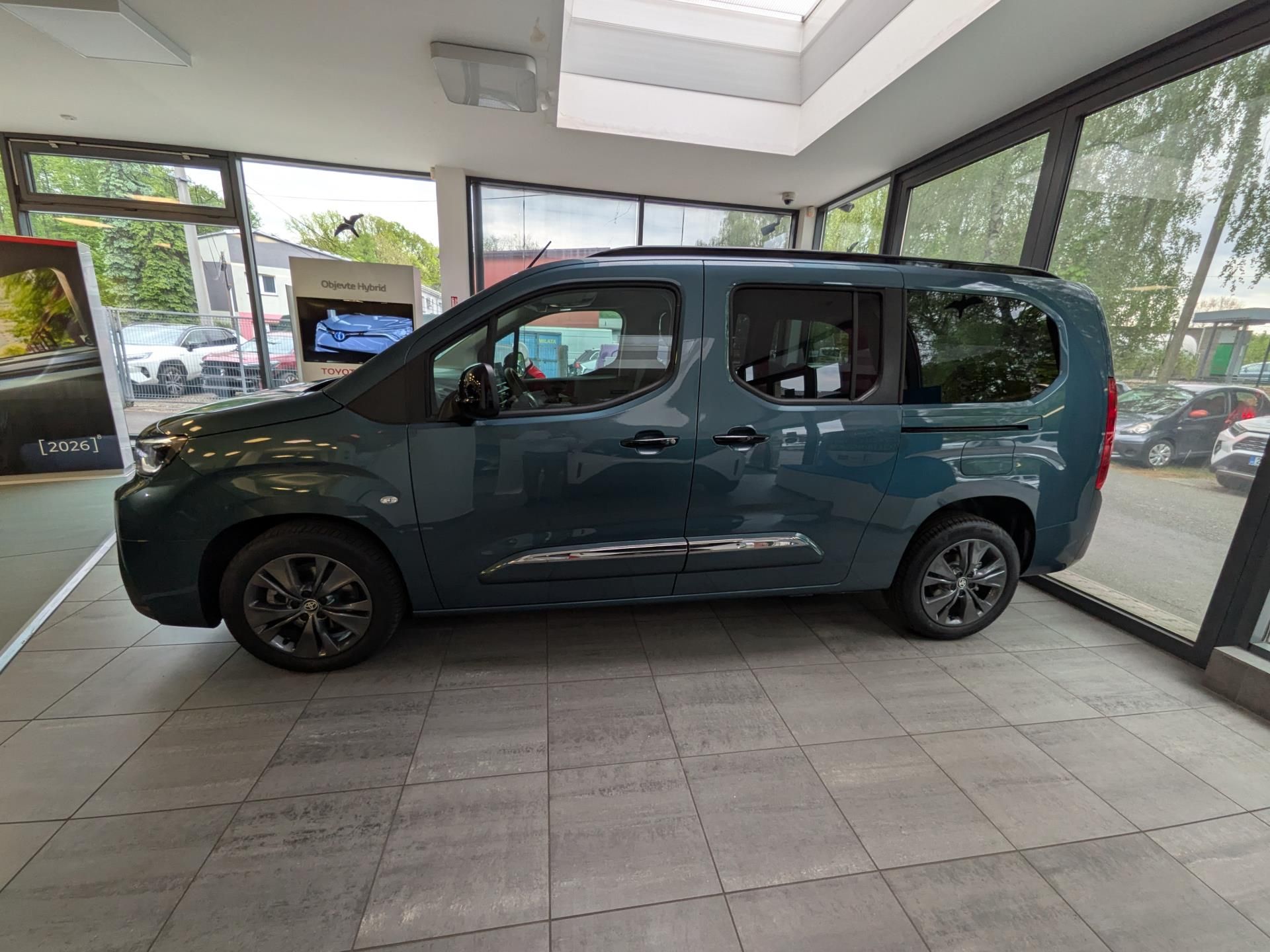 Toyota Proace City Verso, 1,5 Diesel Family 7S - fotka 4