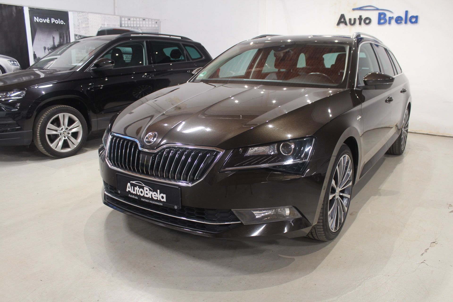 Škoda Superb, 2.0TDI DSG 4x4 L&K LED Tažné z - fotka 5