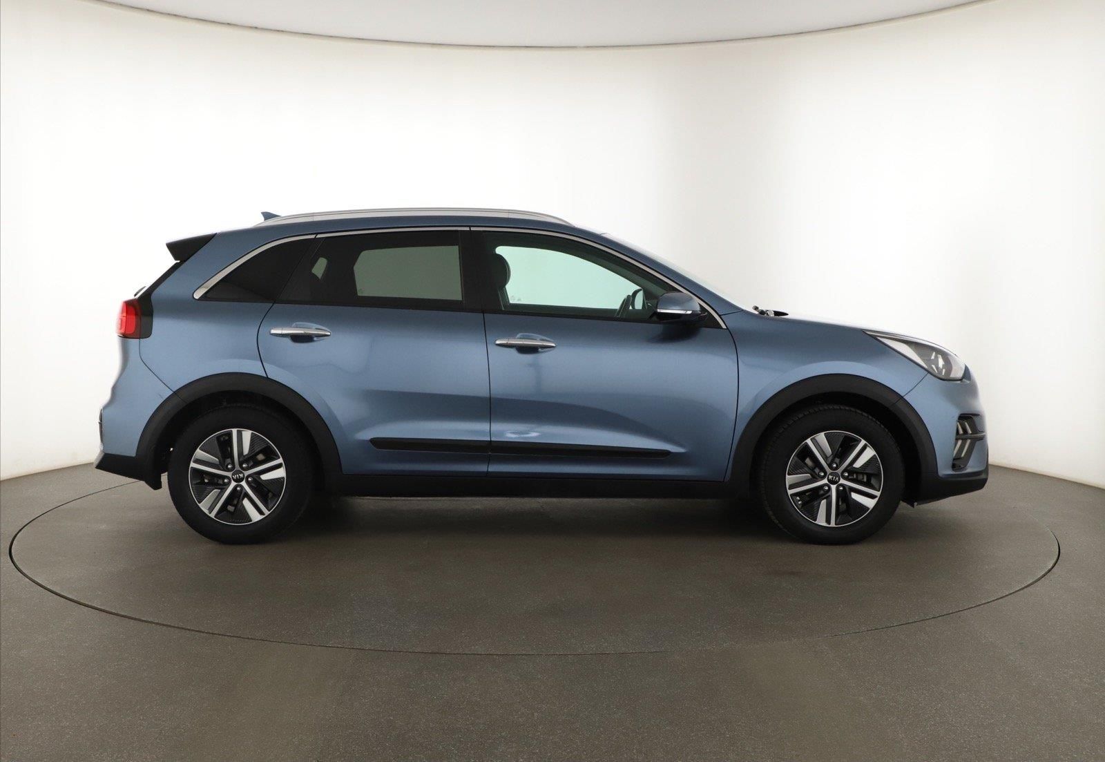 Kia Niro, Hybrid, Automat, Serv.kniha - fotka 6
