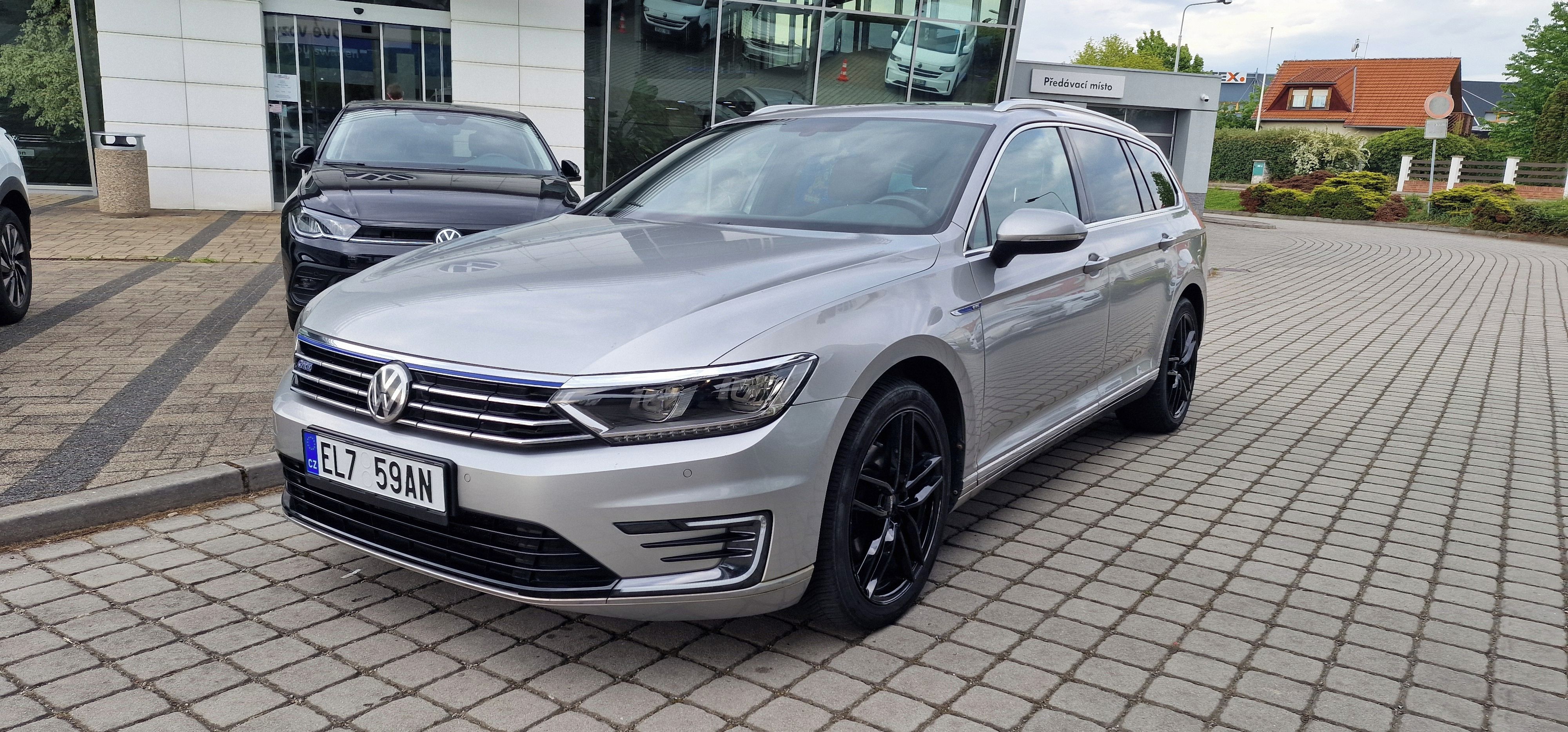 Volkswagen Passat - fotka 2