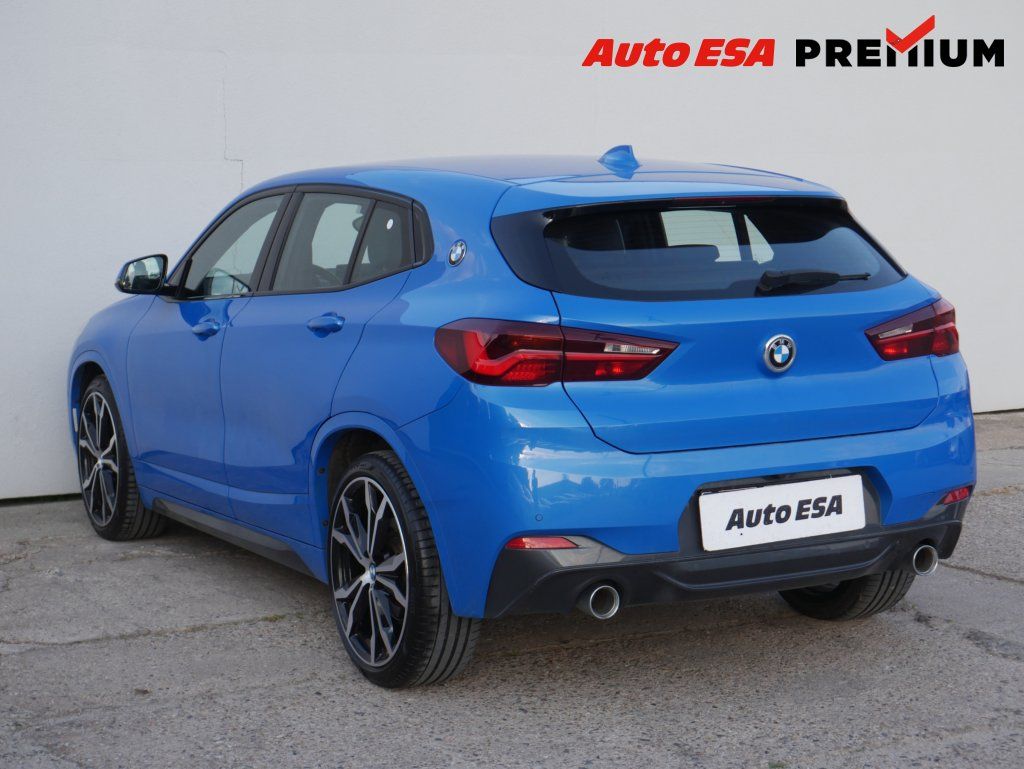 BMW X2, 2.0 D xD,AT,park. kamera - fotka 4