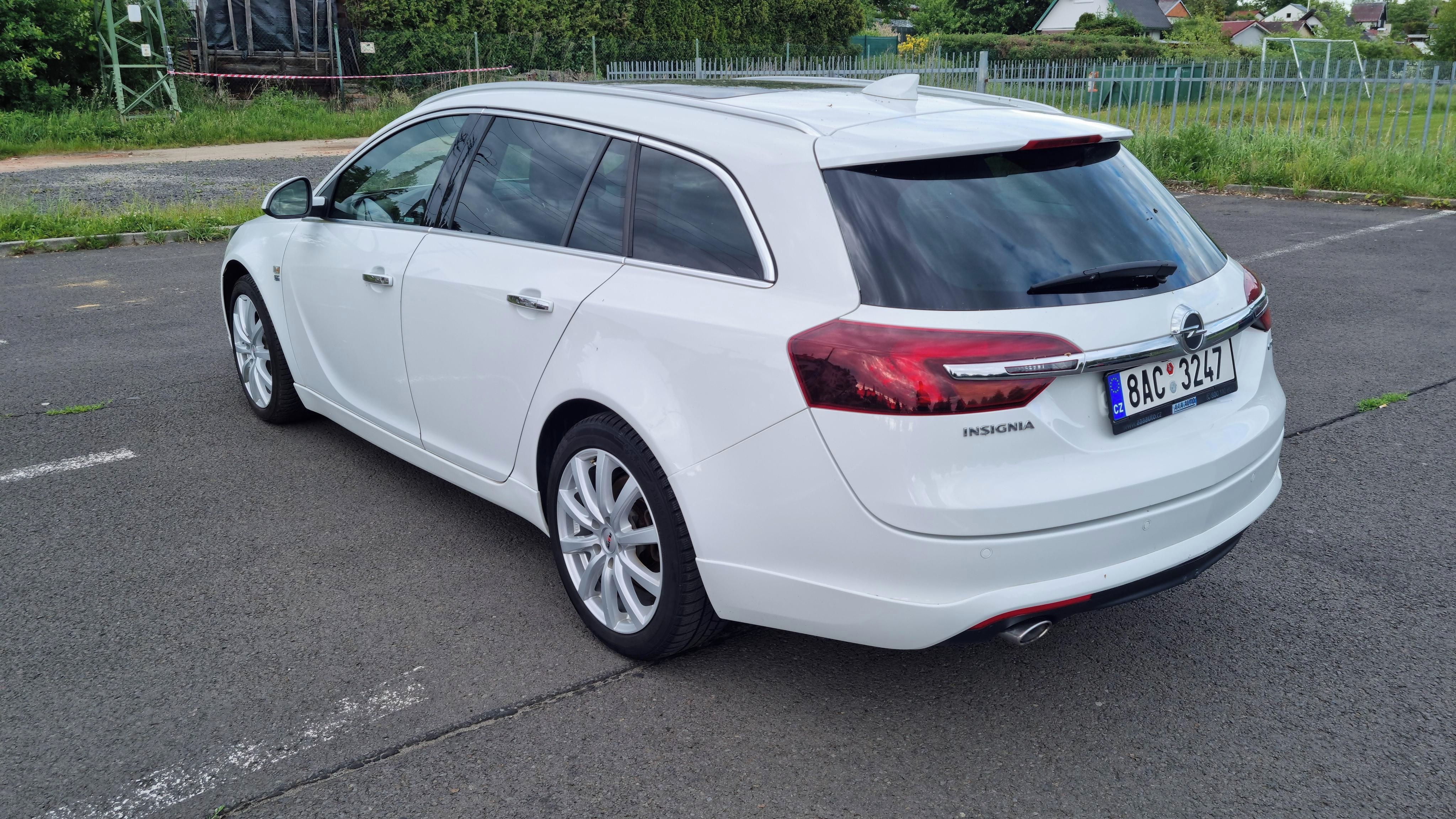 Opel Insignia, Opel Insignia 2.0cdti 125kw - fotka 3