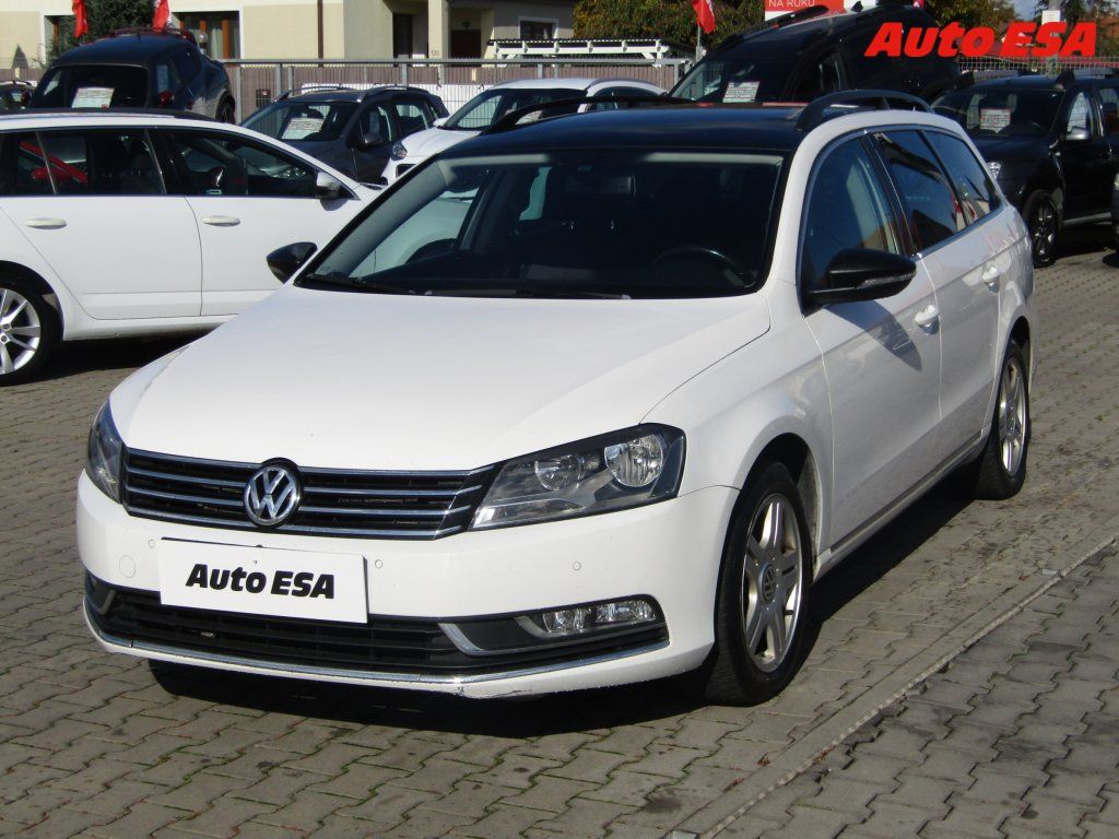 Volkswagen Passat, 2.0 TSi,autoAC - fotka 3