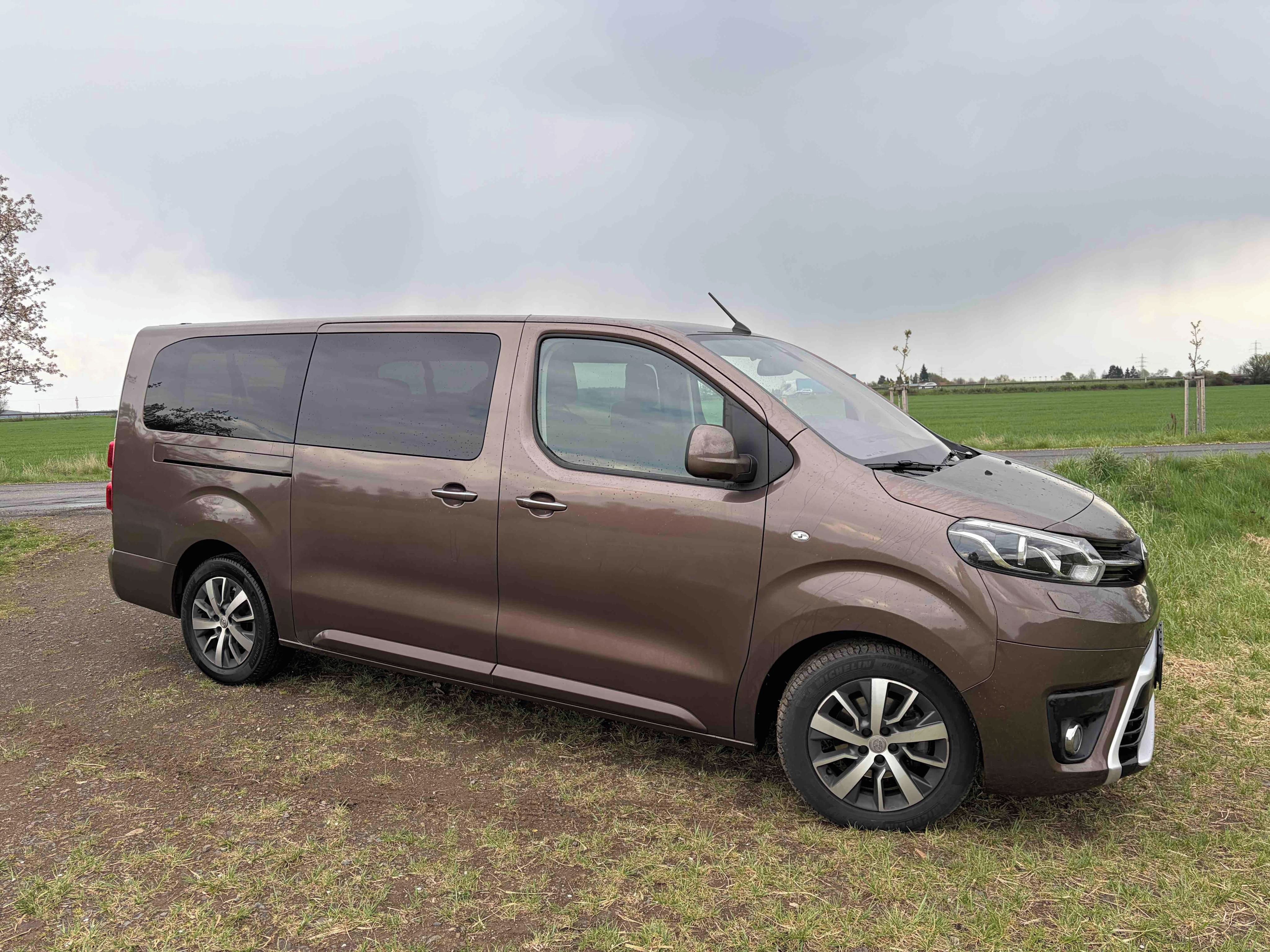 Toyota Proace Verso, 2.0 D-4D 14 AT