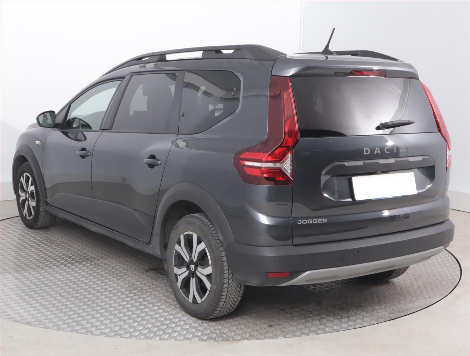 Dacia Jogger, 1.0 TCe, Expression, 7 míst - fotka 4