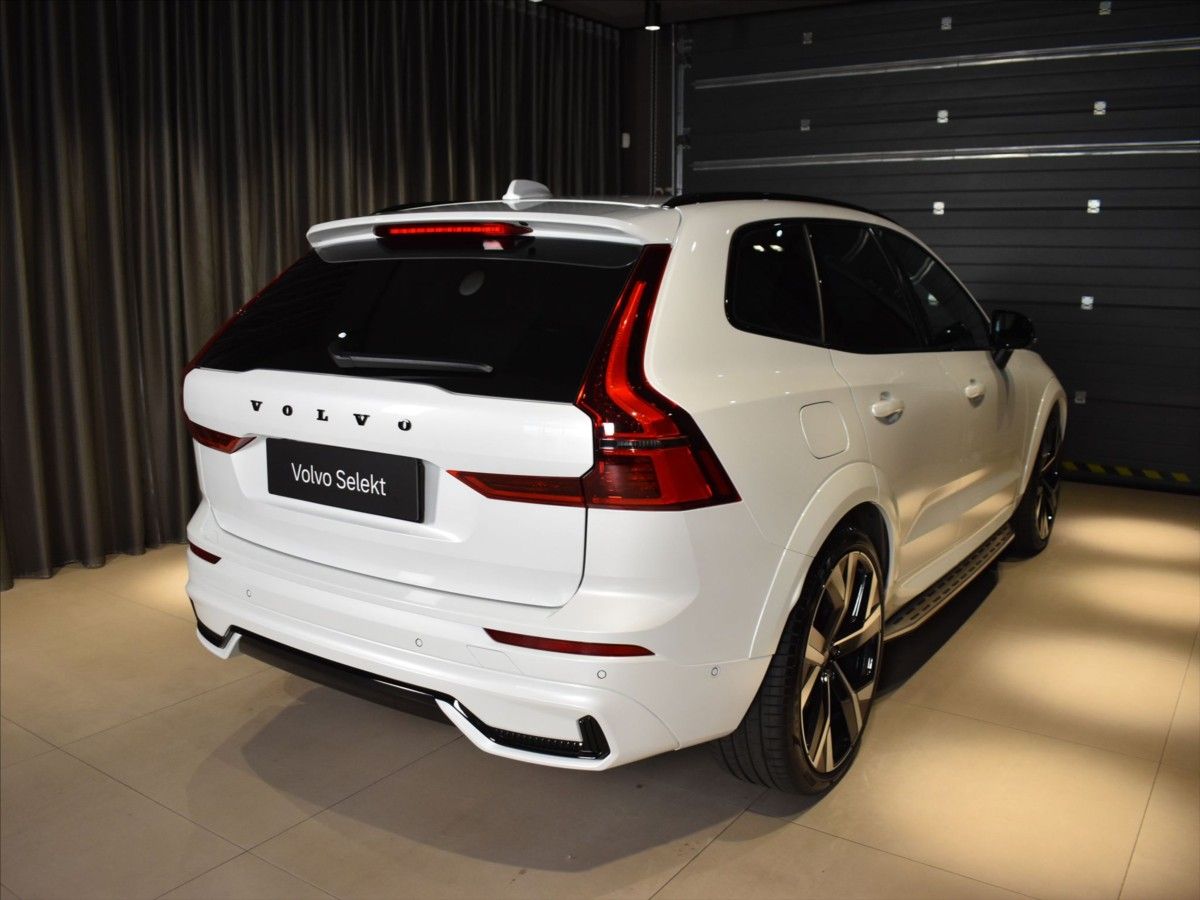 Volvo XC60, 2,0 T8 AWD Ultra B&W,masáže, - fotka 5