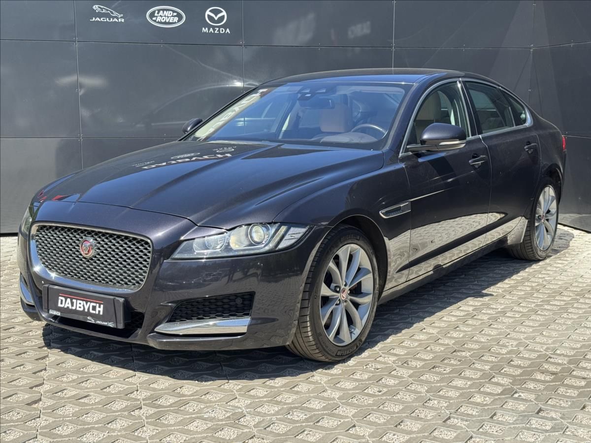 Jaguar XF, 2,0 20d AWD PRESTIGE AT 132kW - fotka 3